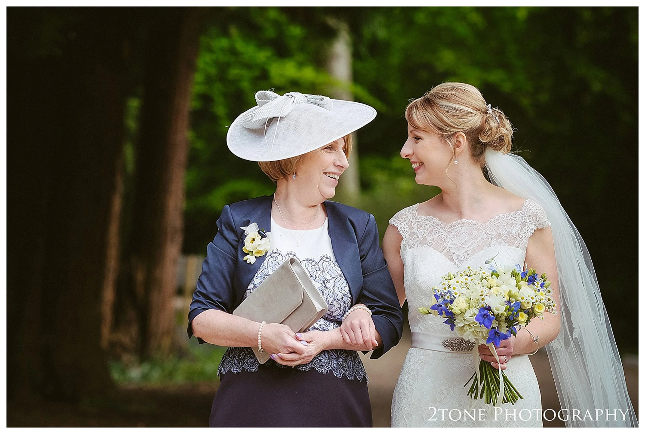 Eshott Hall wedding photographs by wedding photographers based in Durham and the North East. www.2tonephotography.co.uk.