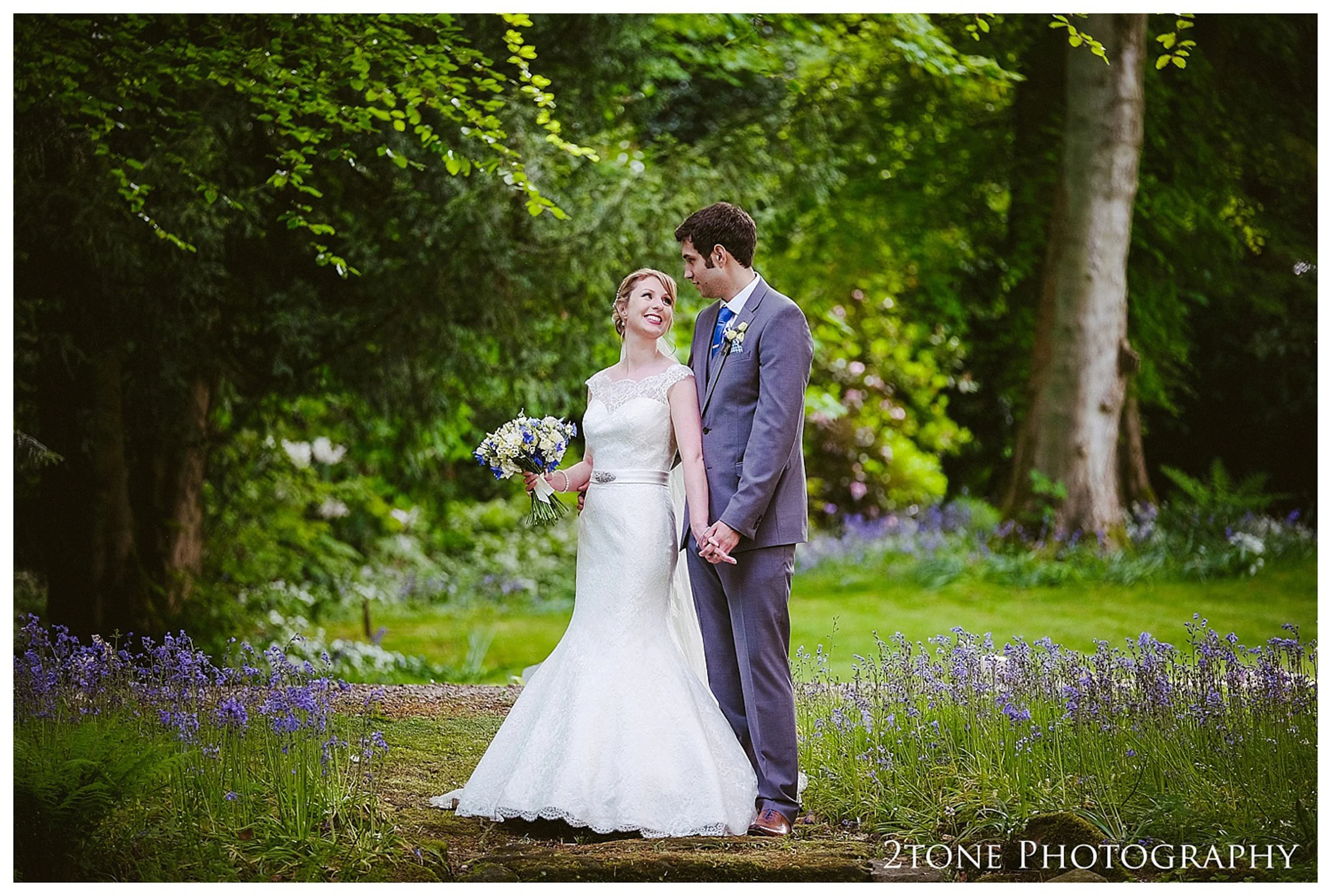 Eshott Hall wedding photographs by wedding photographers based in Durham and the North East. www.2tonephotography.co.uk.