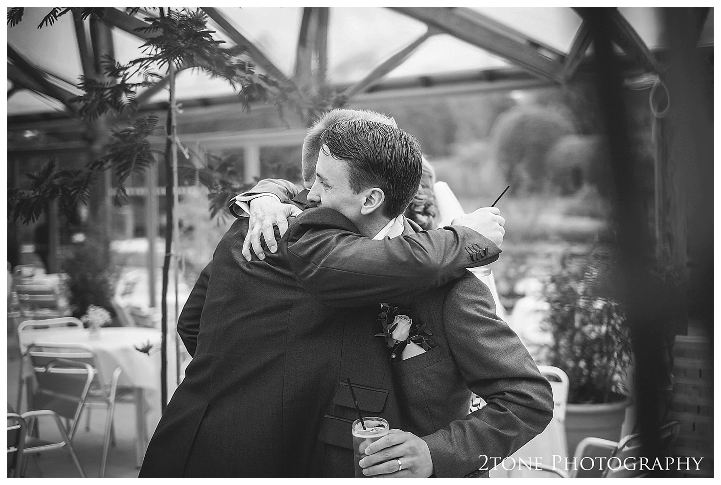 Wedding photography at the Alnwick Garden by www.2tonephotograph