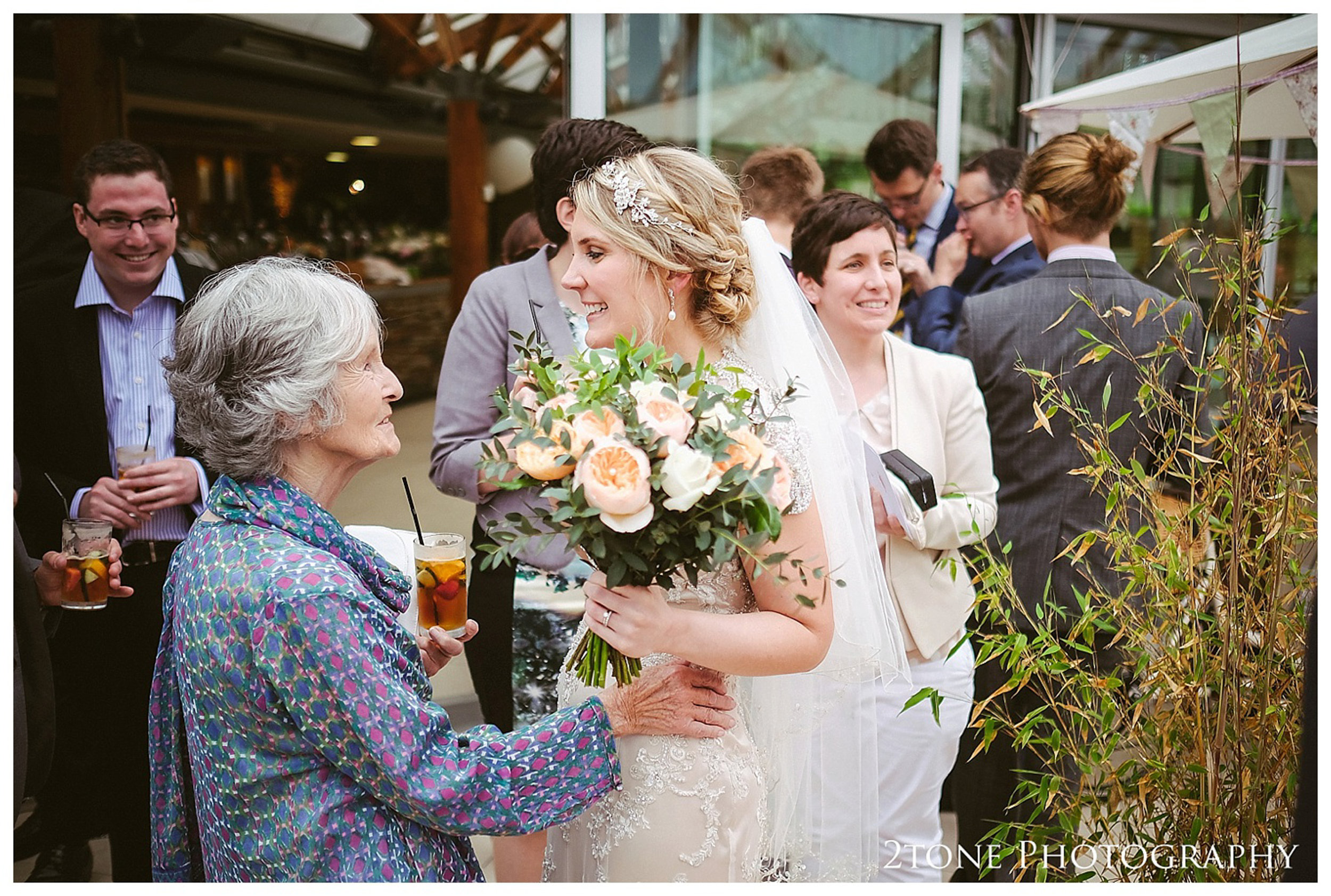 Wedding photography at the Alnwick Garden by www.2tonephotograph