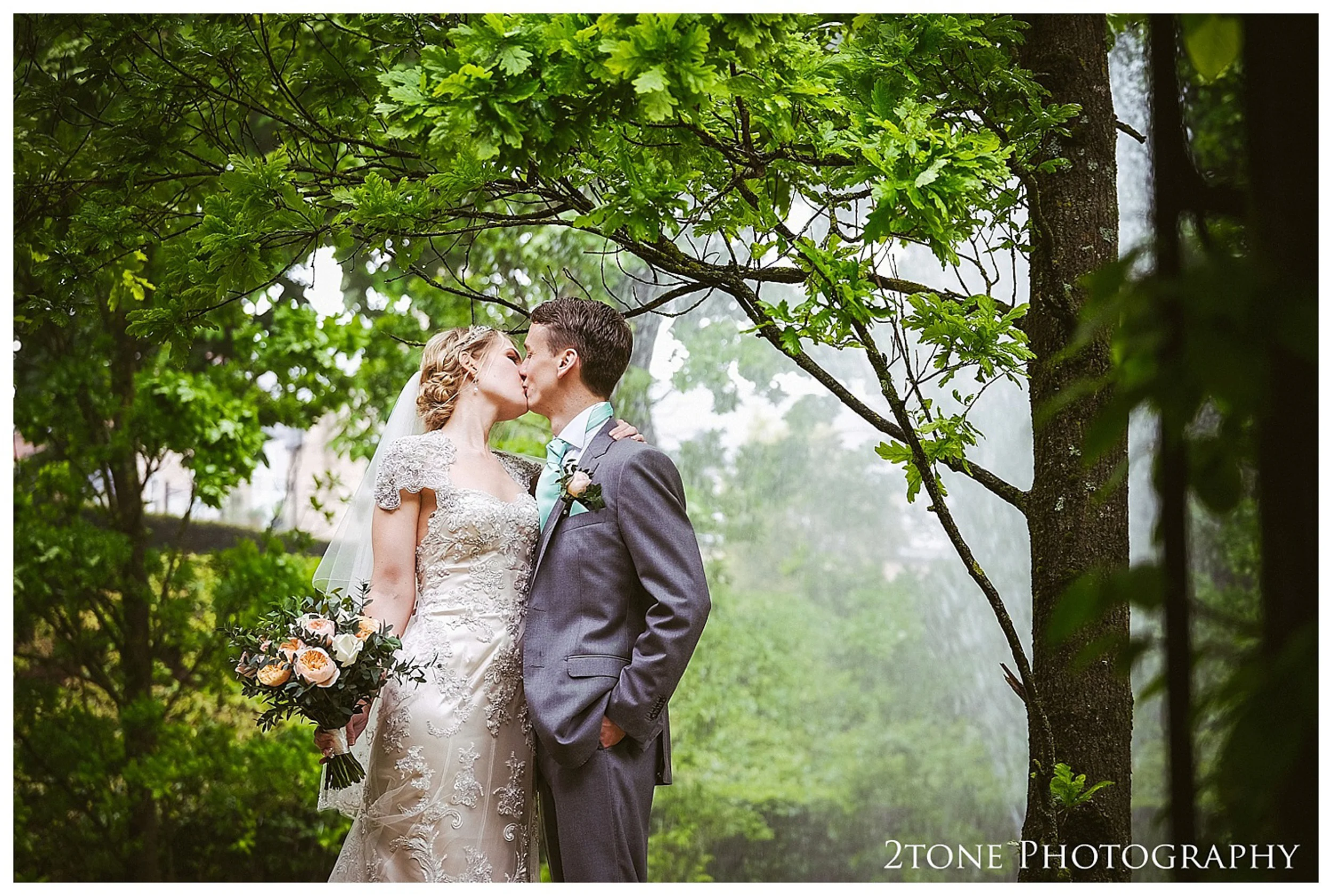 Wedding photography at the Alnwick Garden by www.2tonephotograph