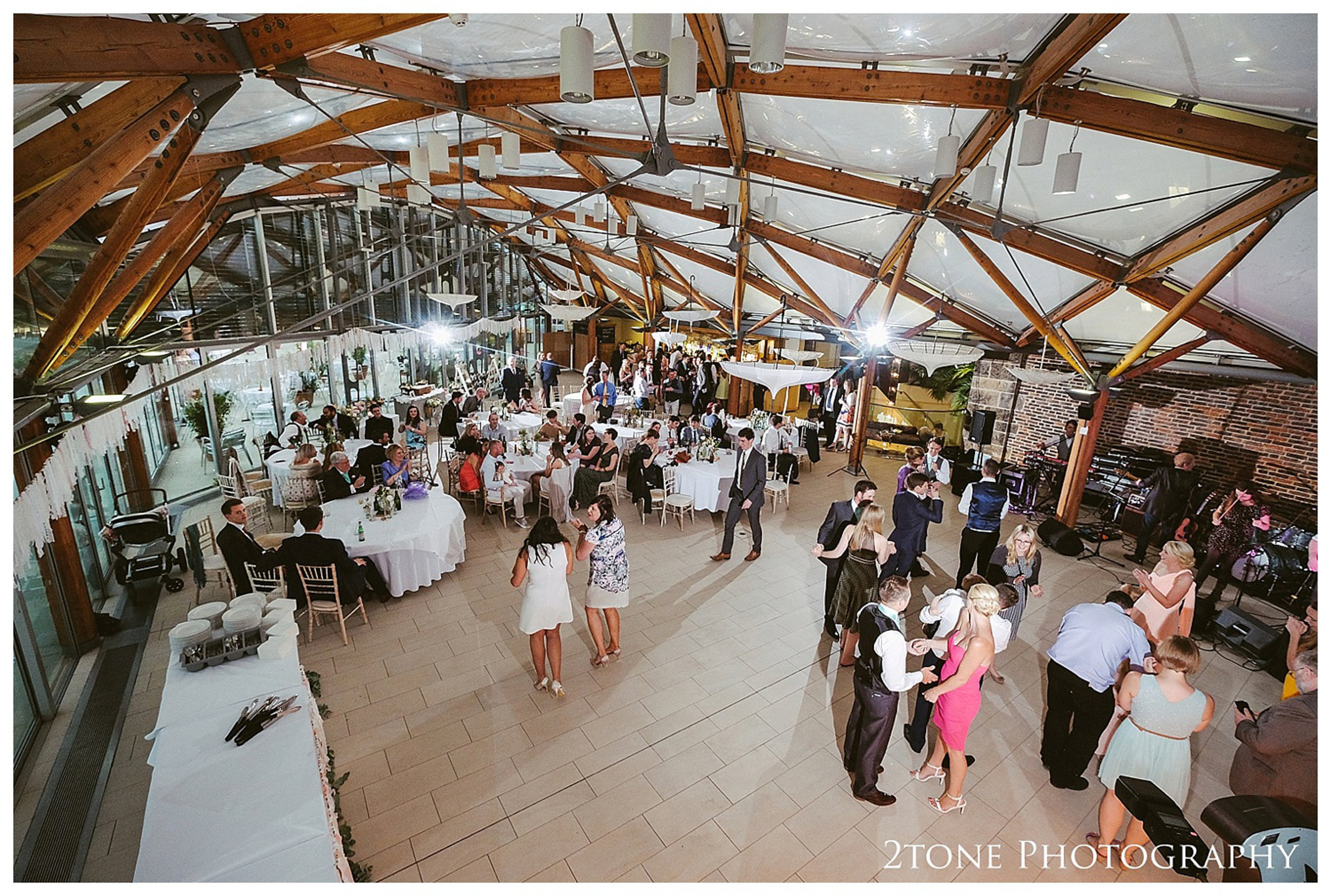 Wedding photography at the Alnwick Garden by www.2tonephotograph