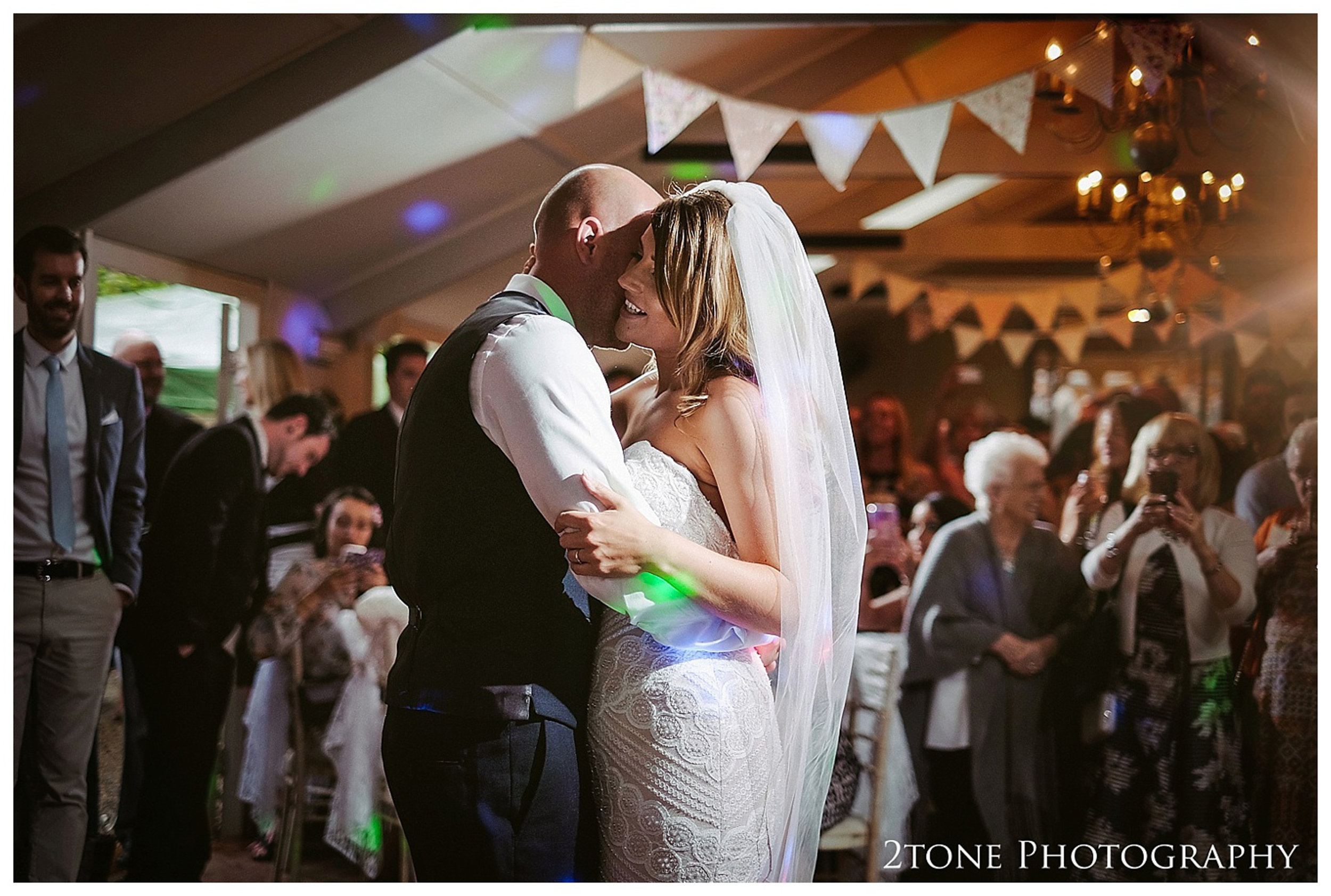 www.2tonephotography.co.uk