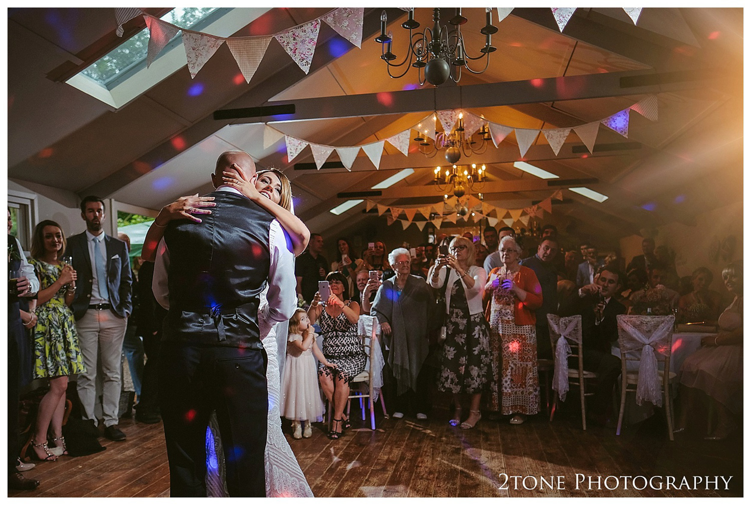 www.2tonephotography.co.uk