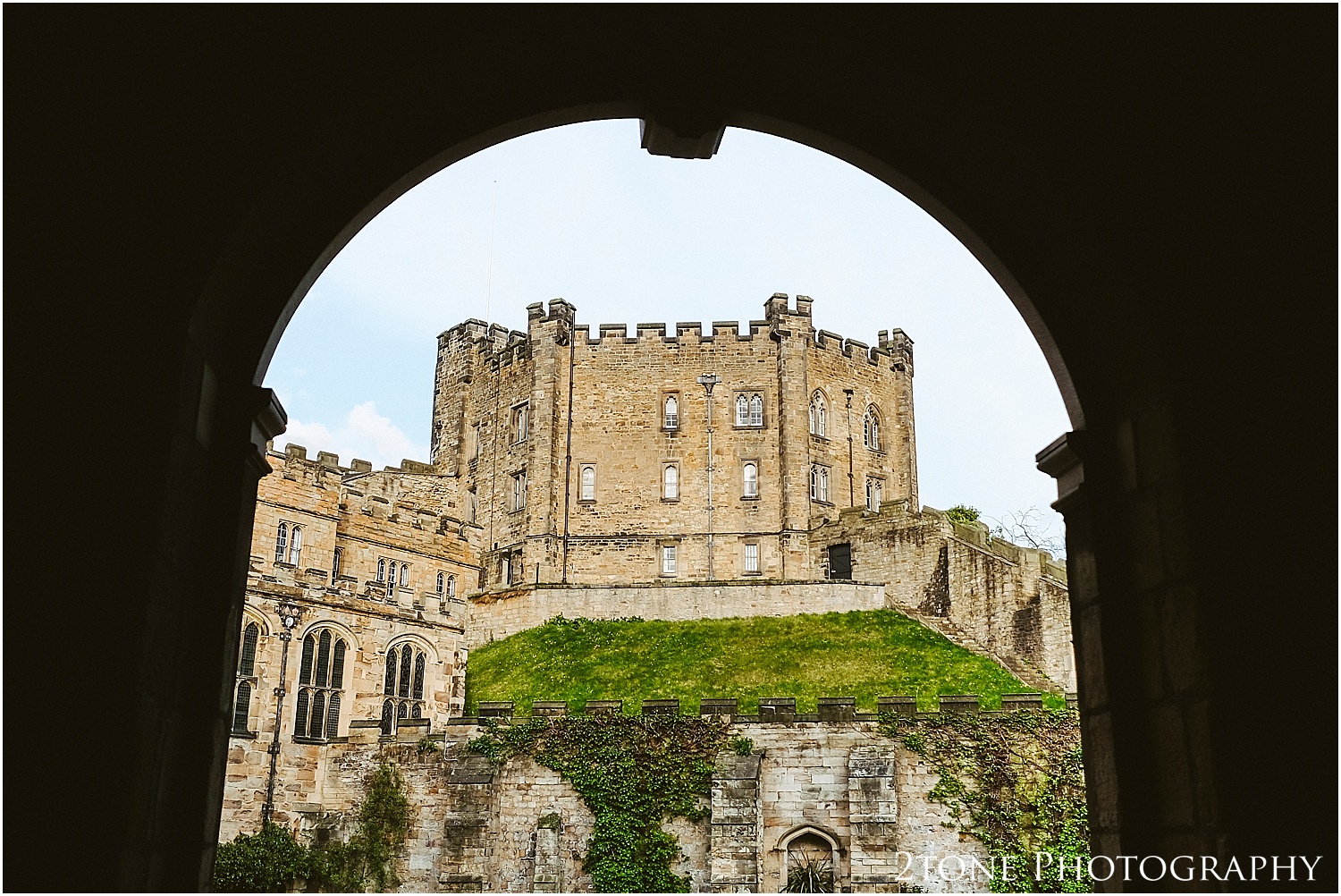 Durham-Castle-wedding-Laura-James 007.jpg