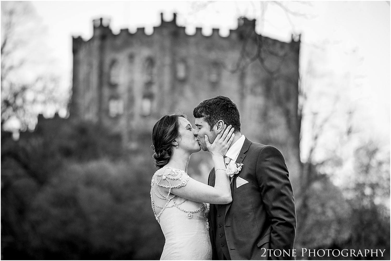 Durham-Castle-wedding-Laura-James 102.jpg