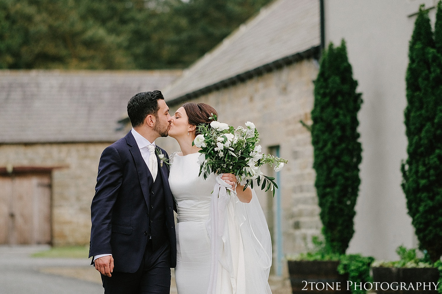 Healey Barn wedding photography 091.jpg