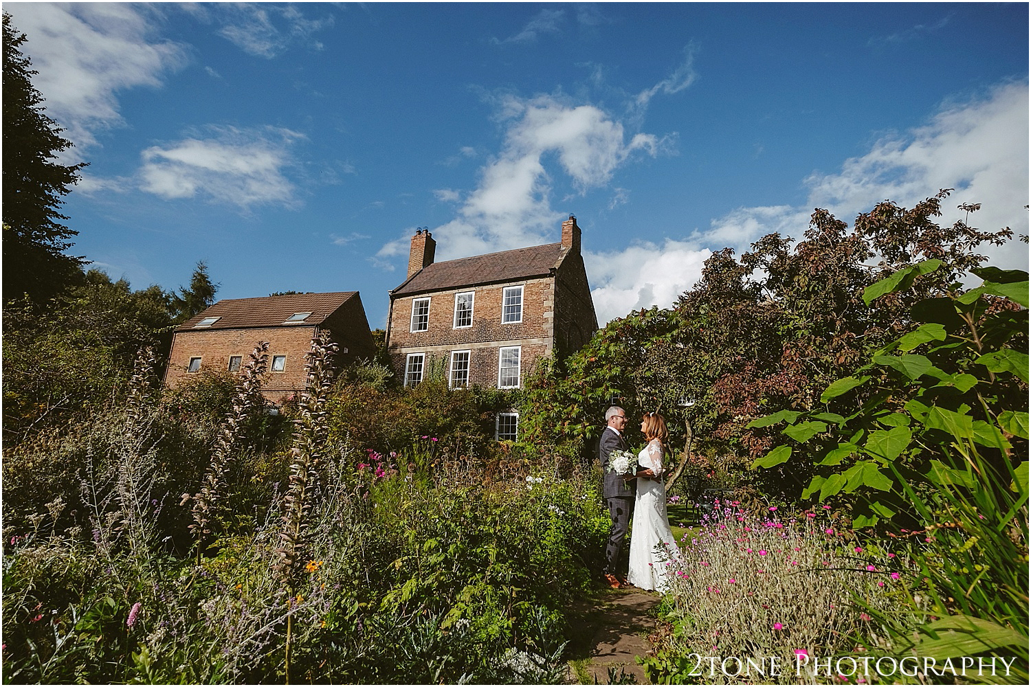 Crook Hall wedding photographer 041.jpg