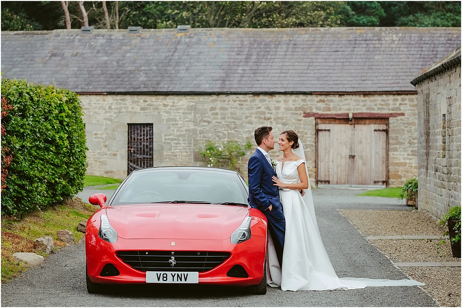 Healey Barn summer wedding photography by www.2tonephotography.co.uk 082.jpg