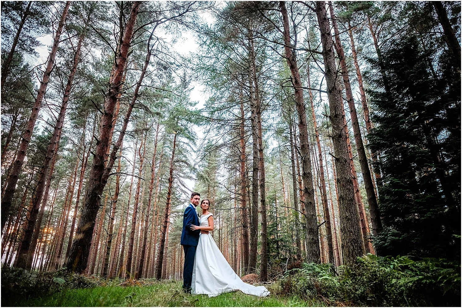 Healey Barn summer wedding photography by www.2tonephotography.co.uk 113.jpg