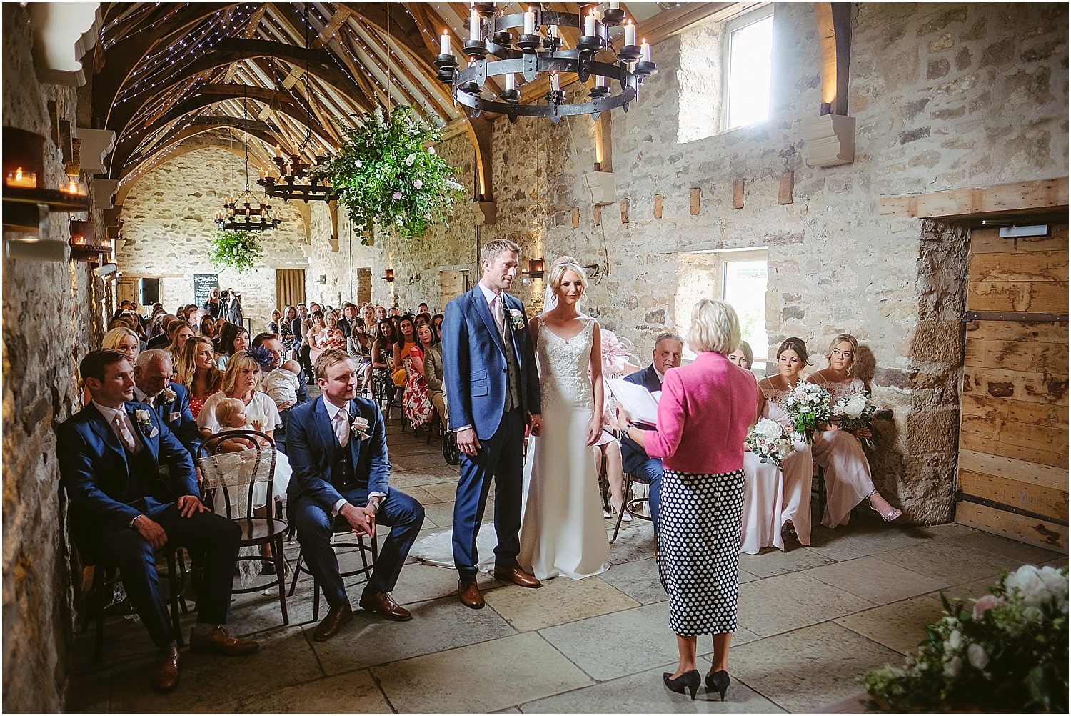 Healey Barn wedding by www.2tonephotography.co.uk 045.jpg
