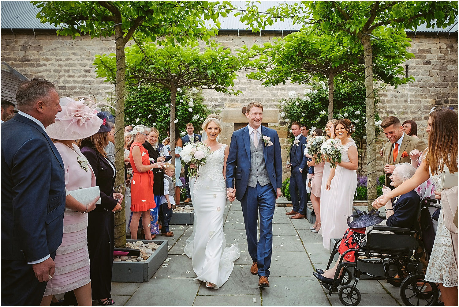 Healey Barn wedding by www.2tonephotography.co.uk 055.jpg