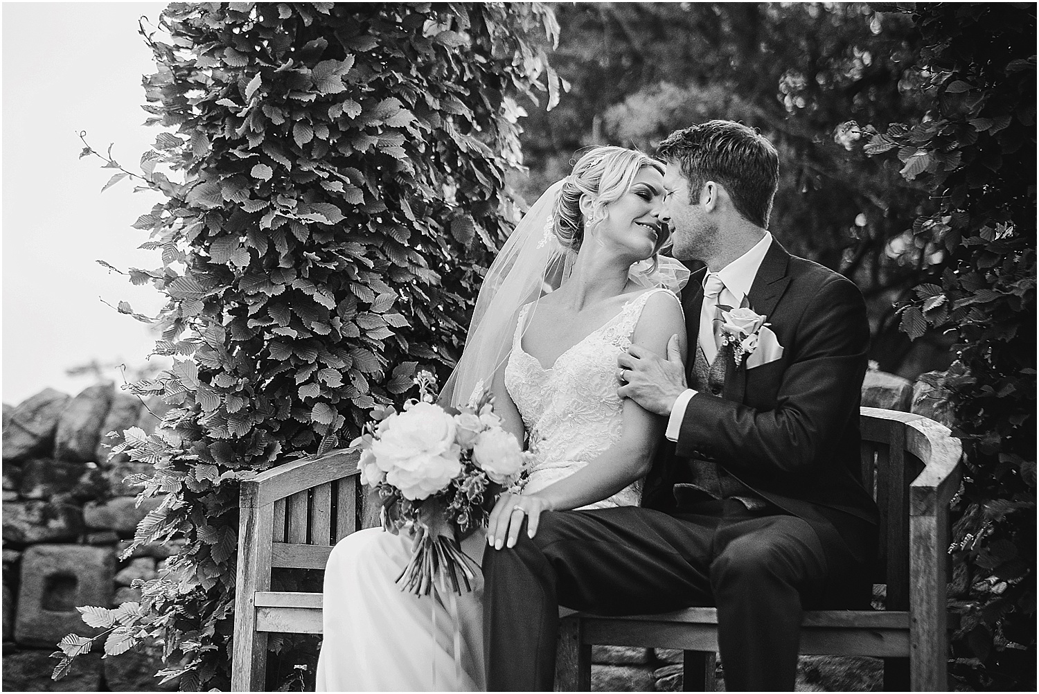 Healey Barn wedding by www.2tonephotography.co.uk 071.jpg