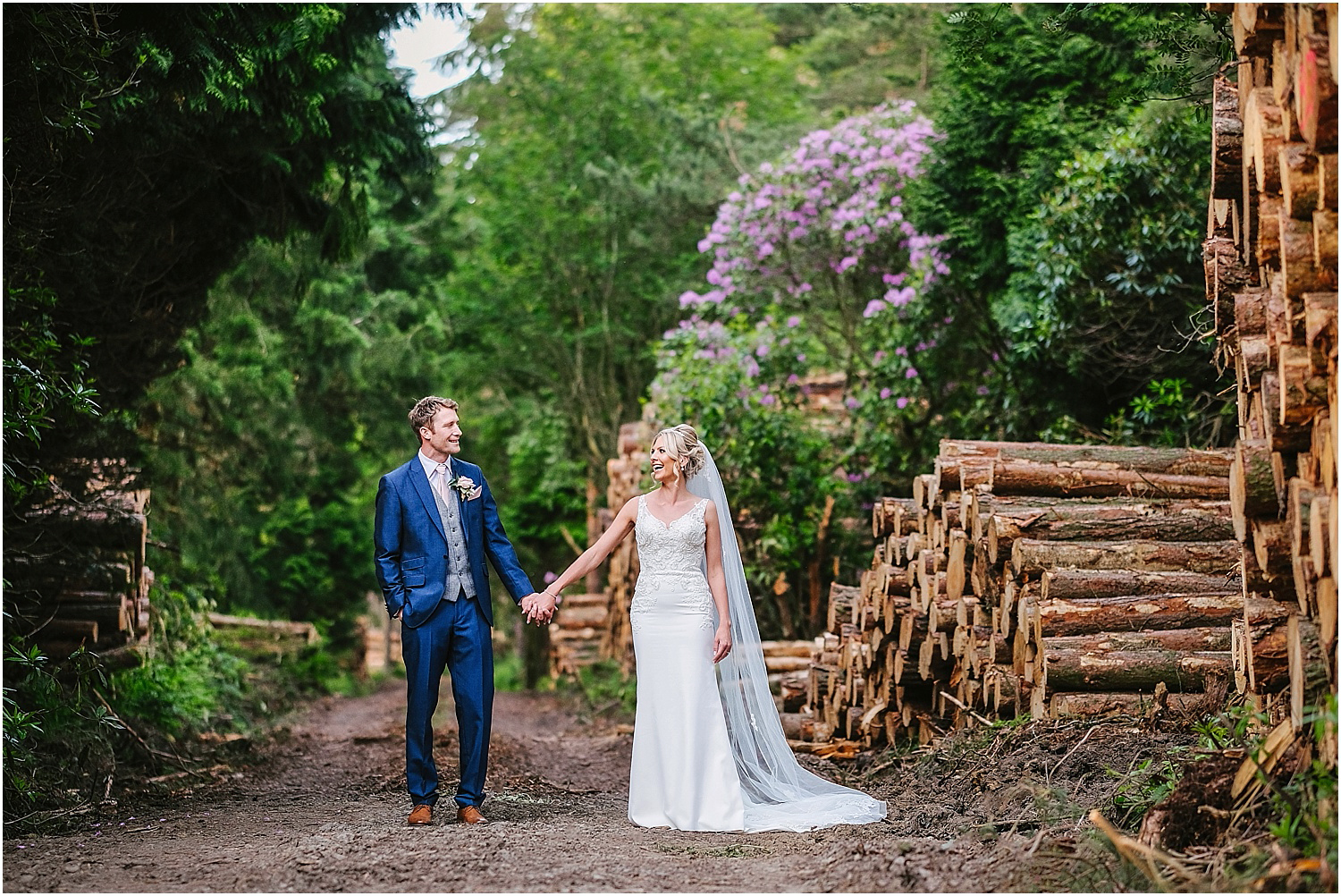 Healey Barn wedding by www.2tonephotography.co.uk 110.jpg