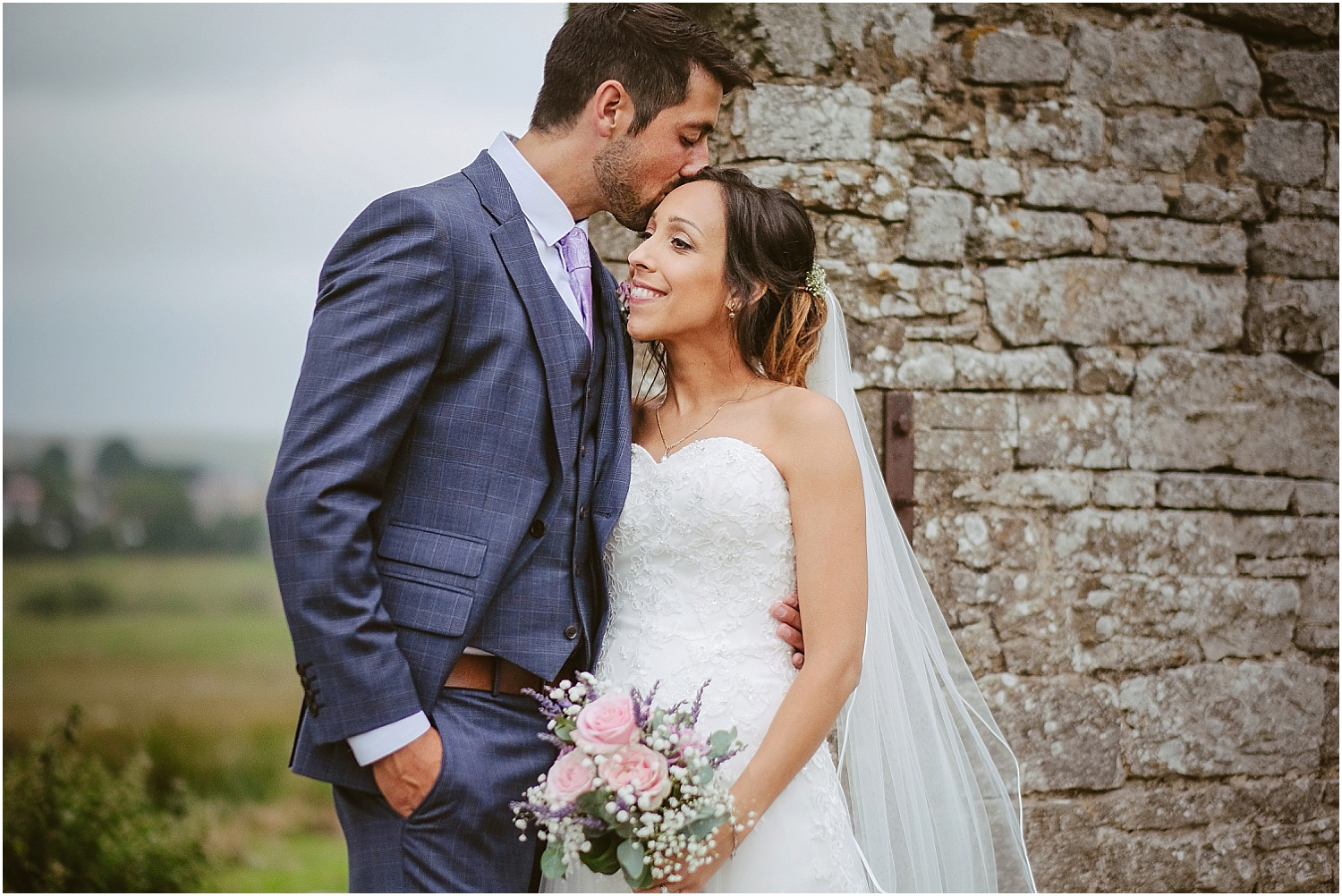 Woodhill Hall wedding photography by www.2tonephotography.co.uk 082.jpg