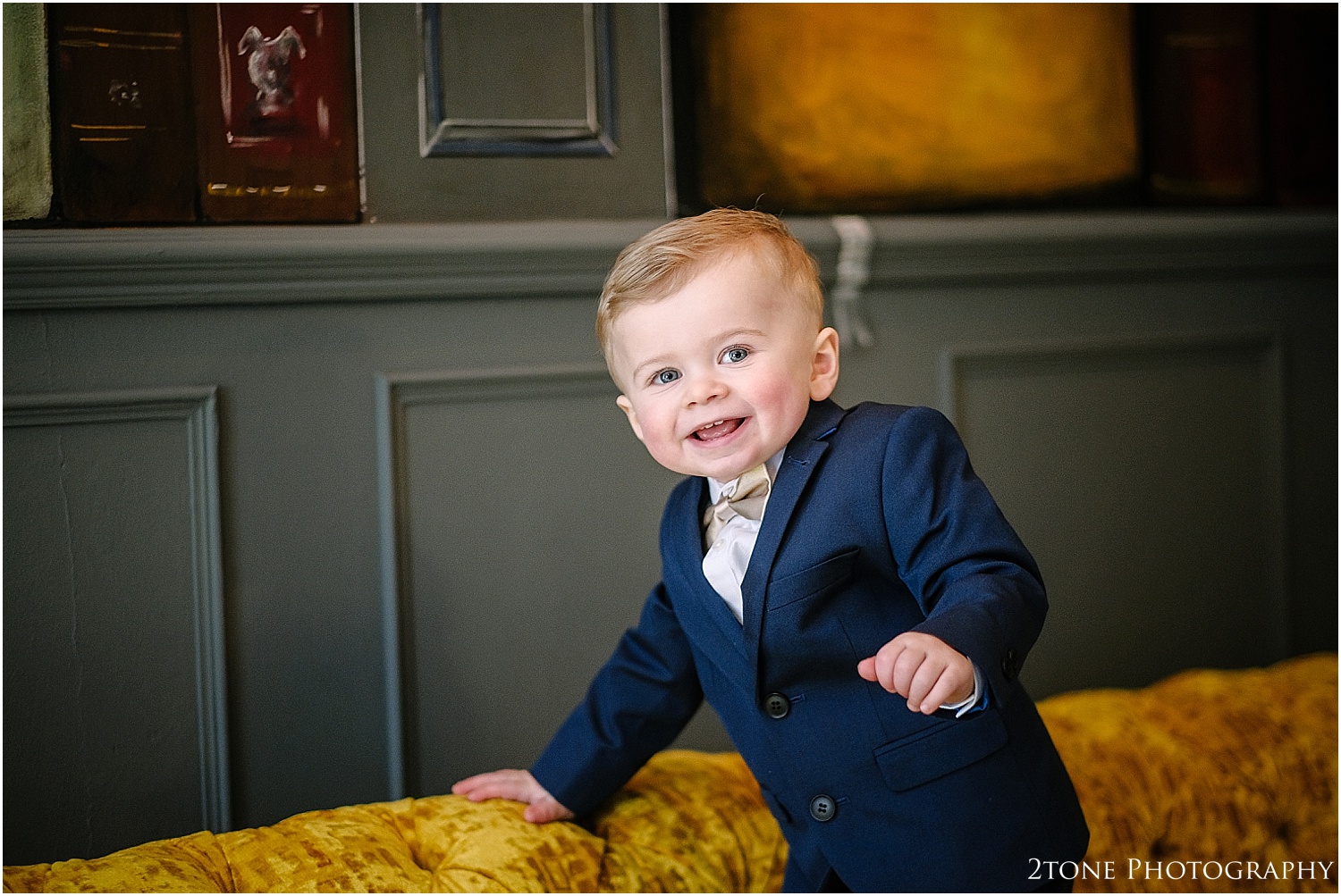 Woodhill Hall wedding photographer 19.jpg
