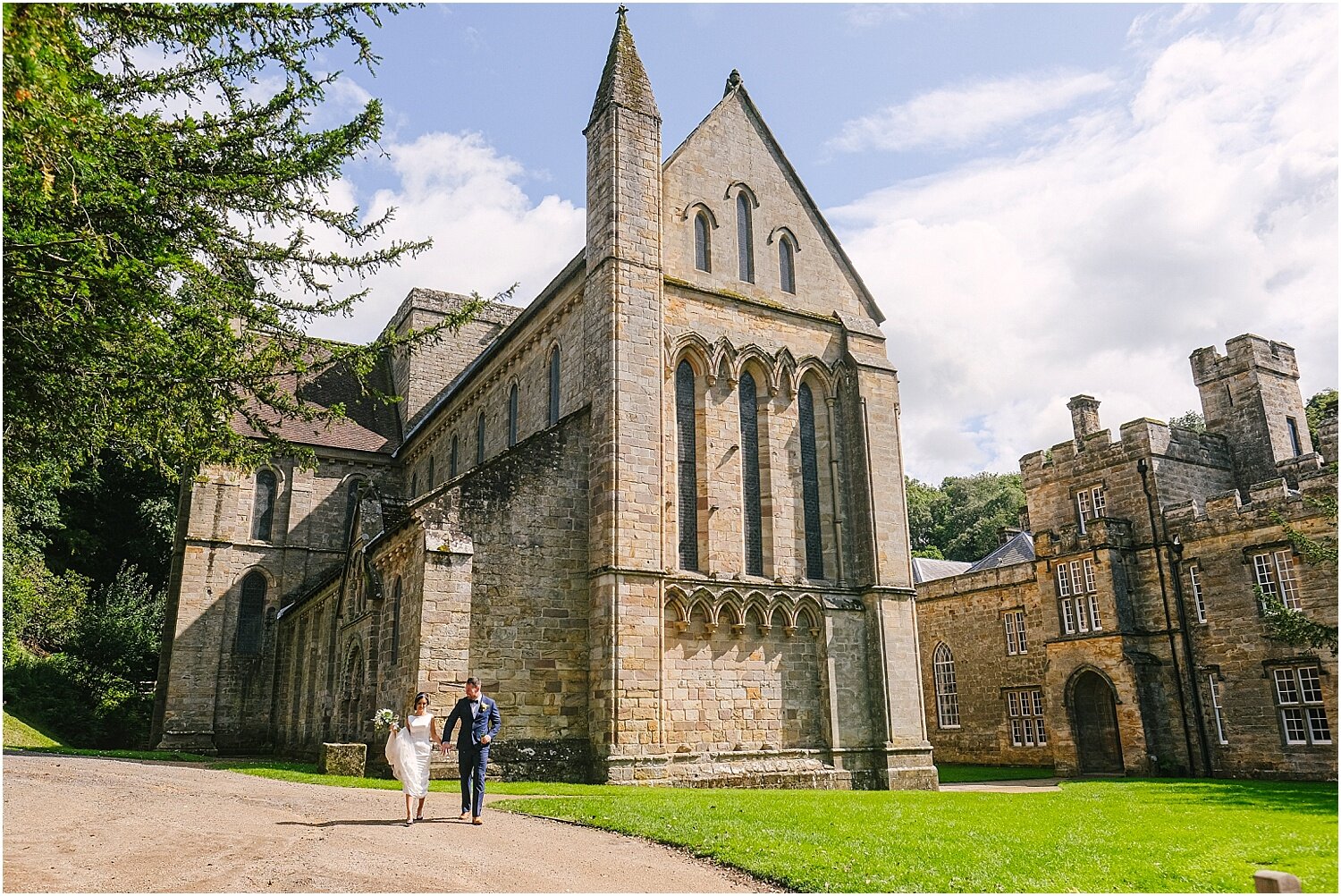 Brinkburn Priory wedding photographer 083.jpg