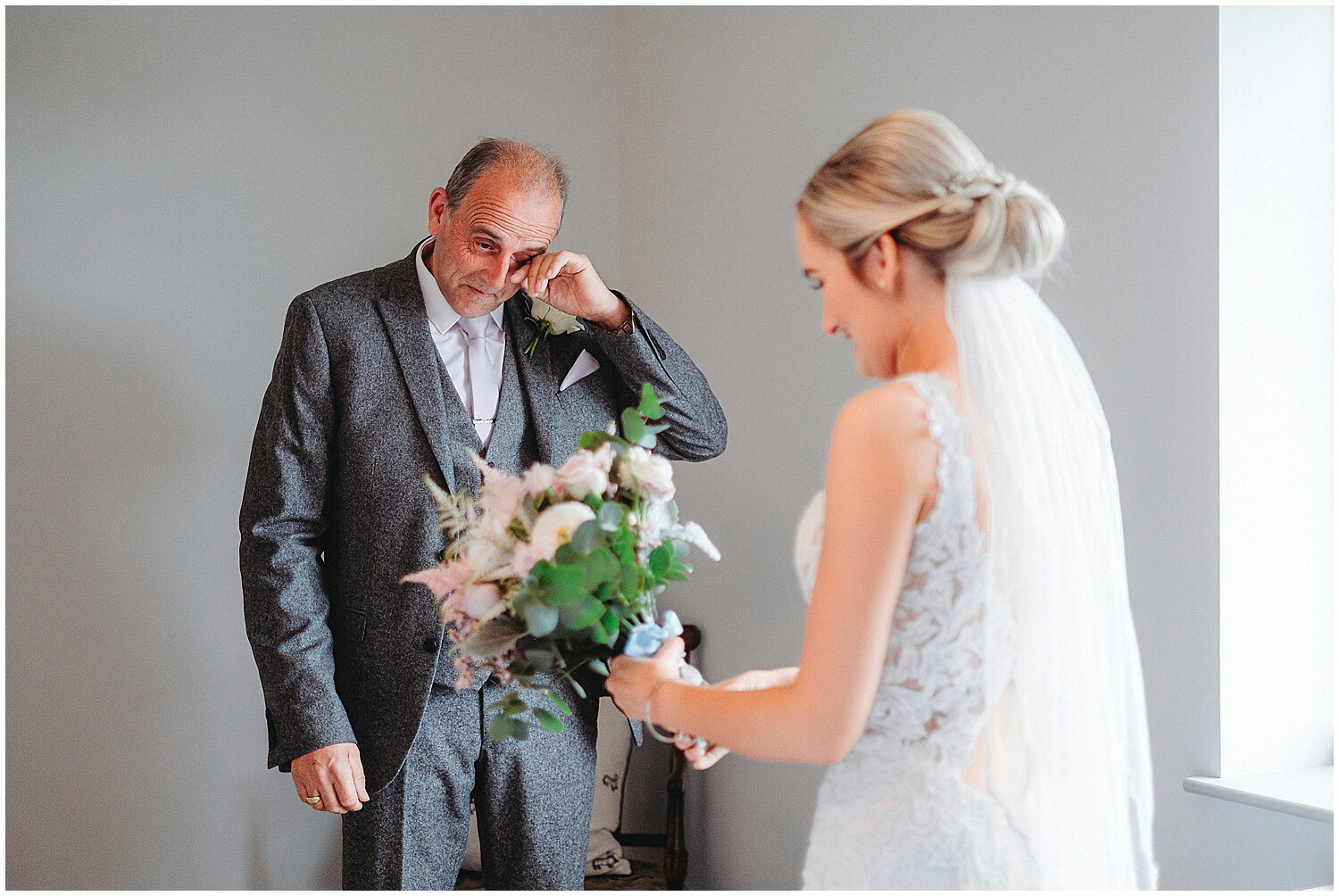 Healey Barn - Eleanor and Adam 022.jpg