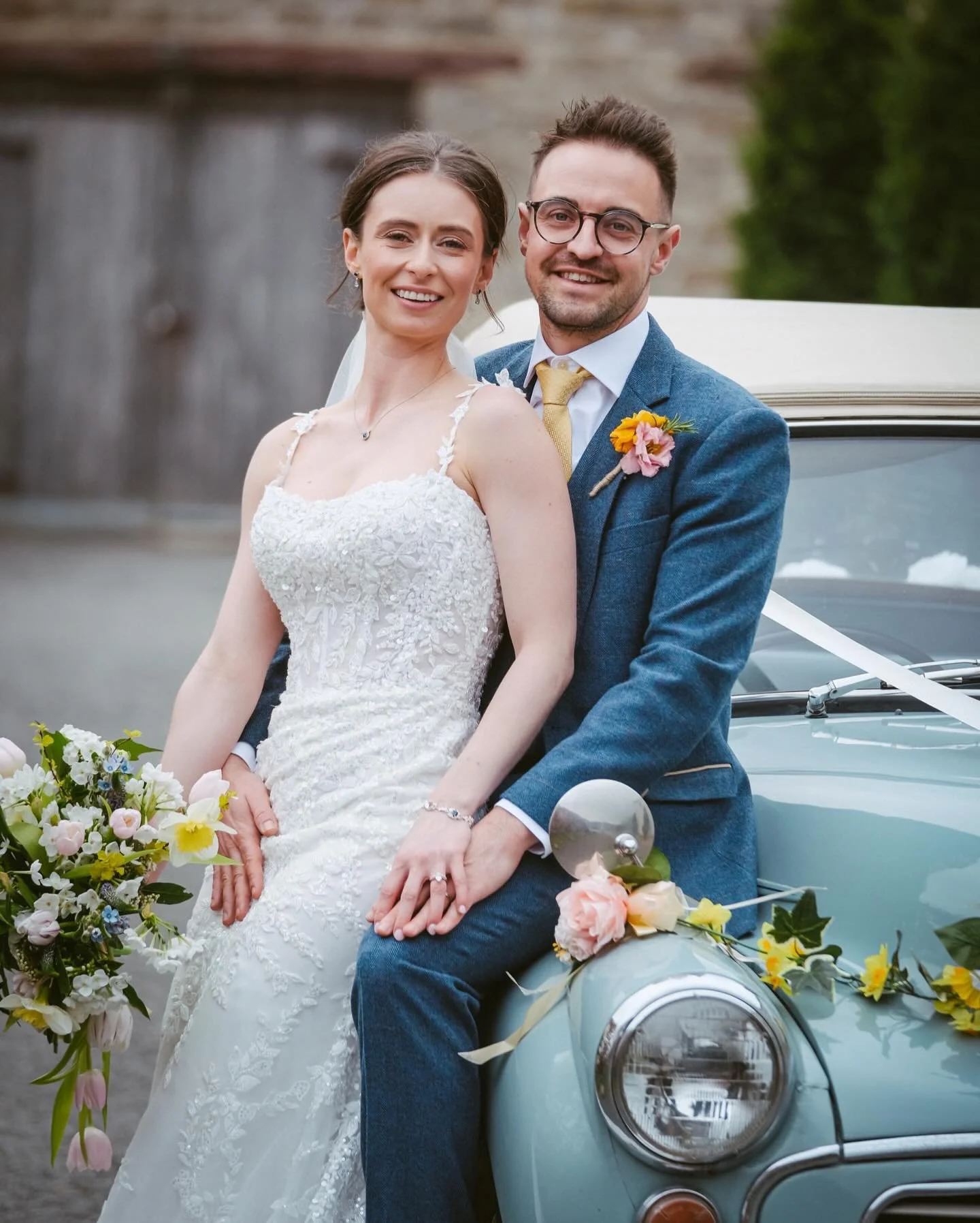 Frankie + Tom / 22.03.26

Married on Sunday at Healey barn. A huge congratulations to you both! Chrissie and Nige ✨

Bride - @frankierastelli
Groom- @thomashosfield

@2tonephoto 

Their suppliers 💖

Venue - @healeybarn
Flowers - @healeyflowers
Caric