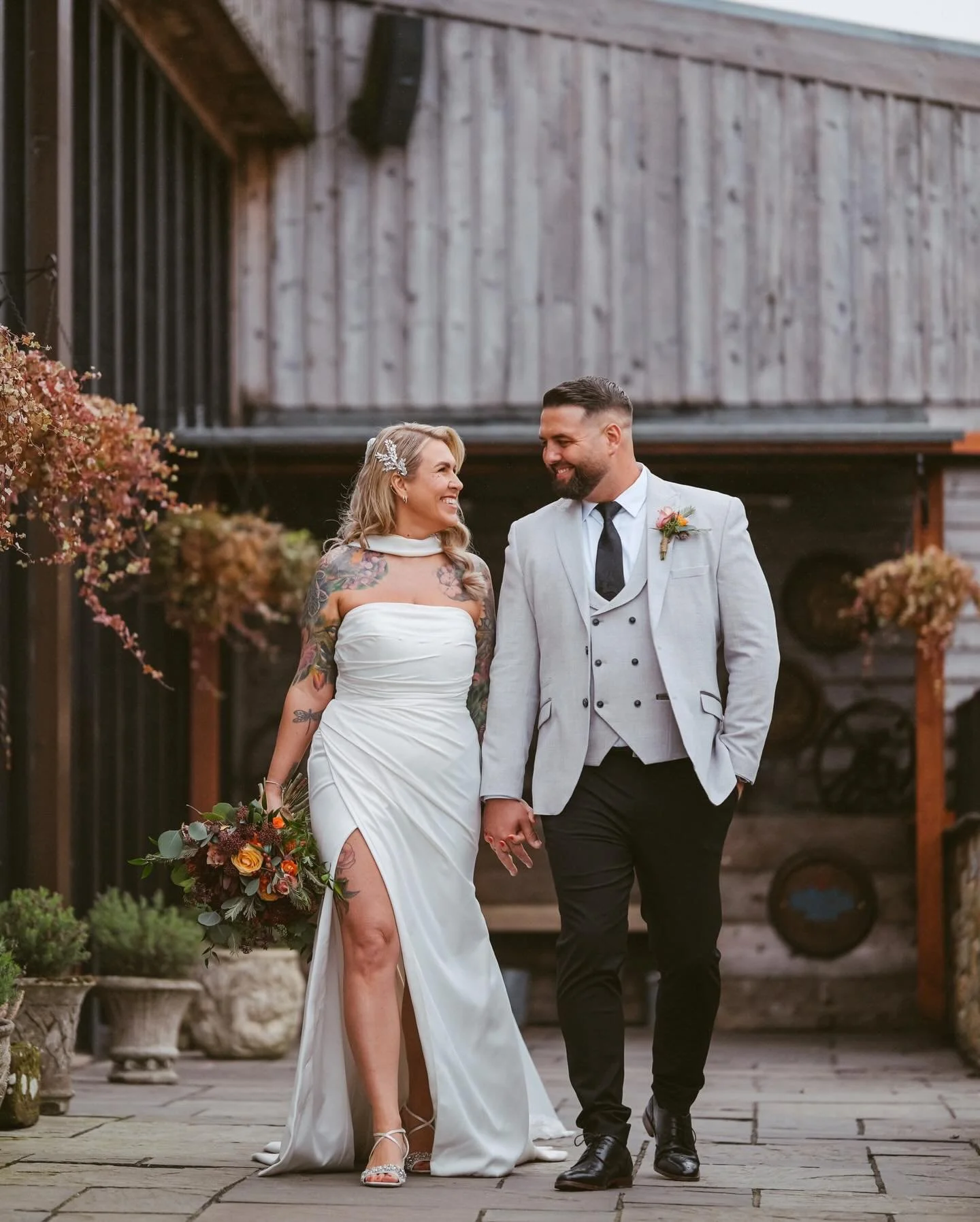 Carla &amp; Peter 🤍 married yesterday and already setting the bar.  Nonstop laughs, unforgettable moments, dancing in the rain, and making the most of every second.
Add in a little dog, an amazing wedding party, perfect details and a great team of s