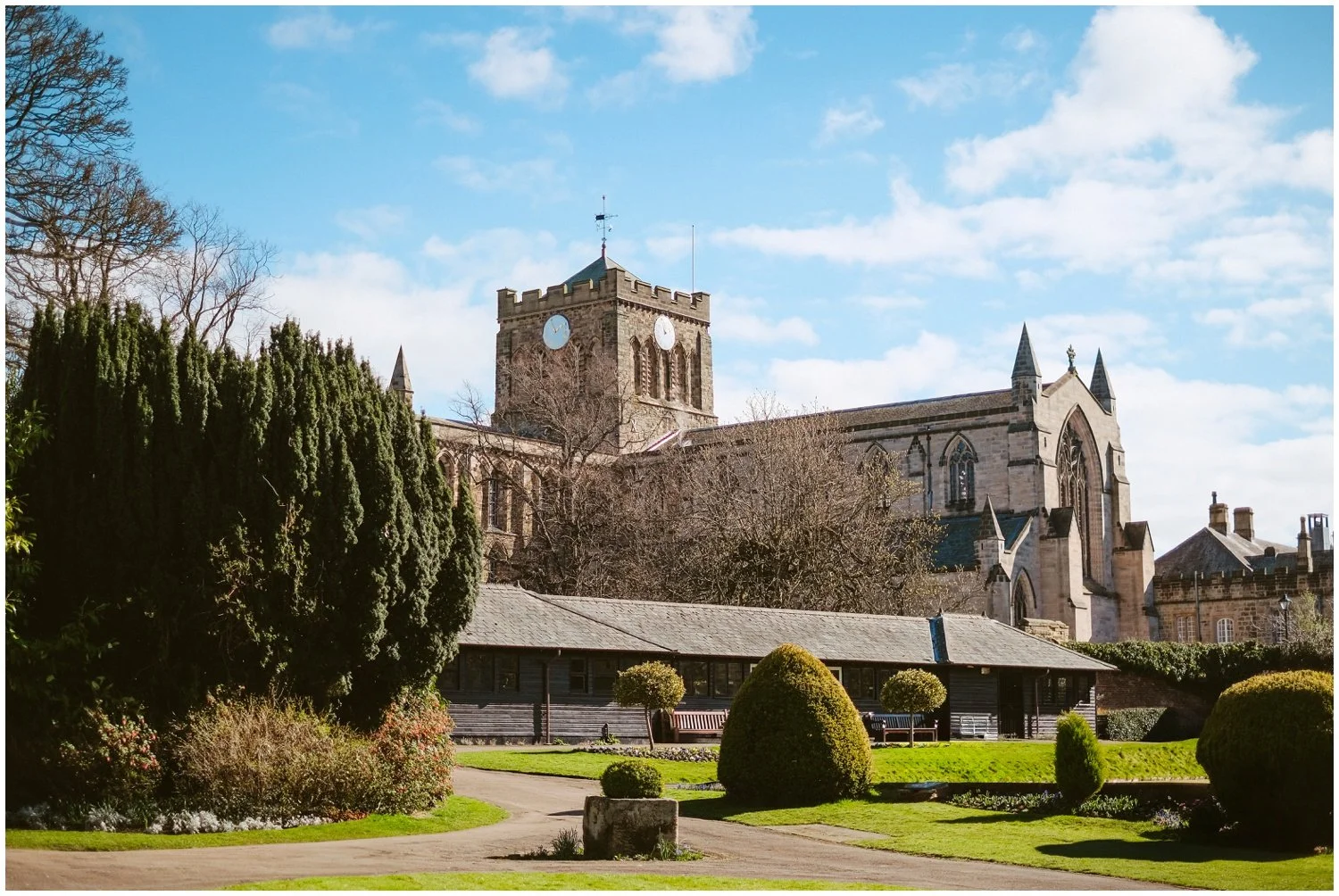 Hexham Abbey Wedding Photos C + M - 066.JPG