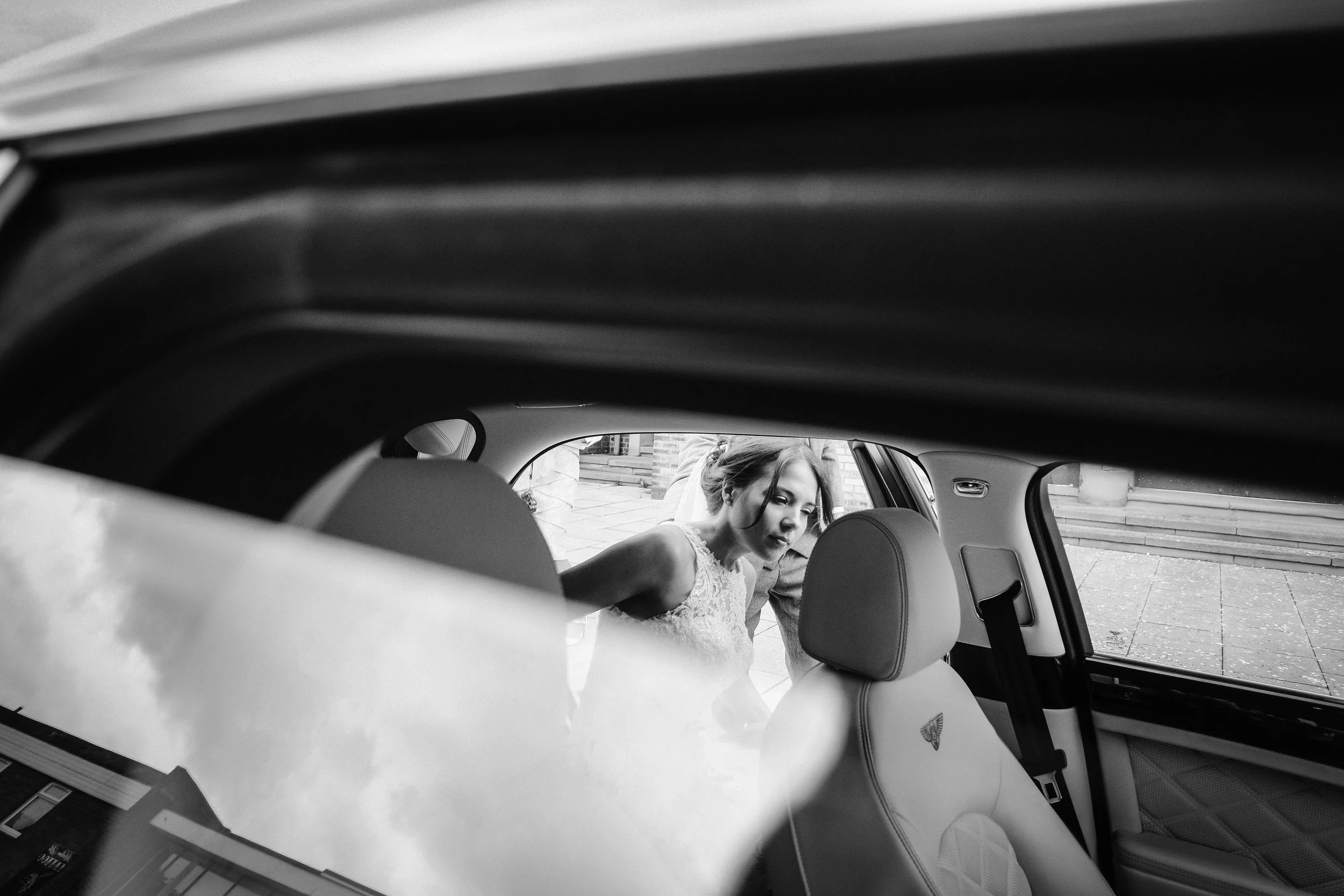 2tone Photography Bride Arriving at Church.jpg