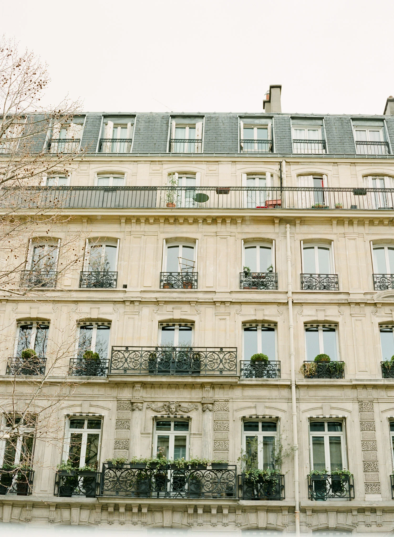 France-Adventures-By-The-Happy-Bloom-26.jpg