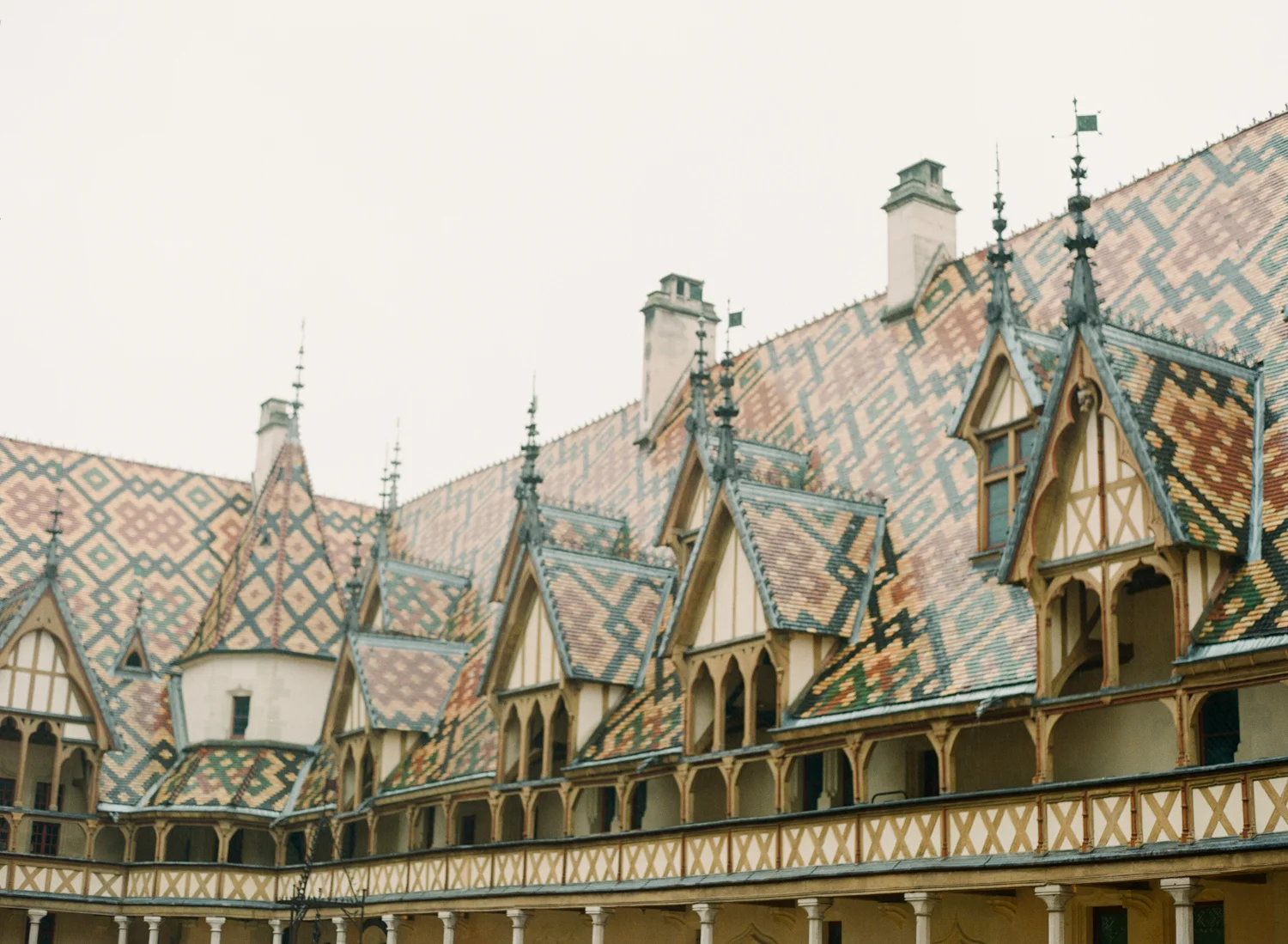 France-Adventures-By-The-Happy-Bloom-47.jpg