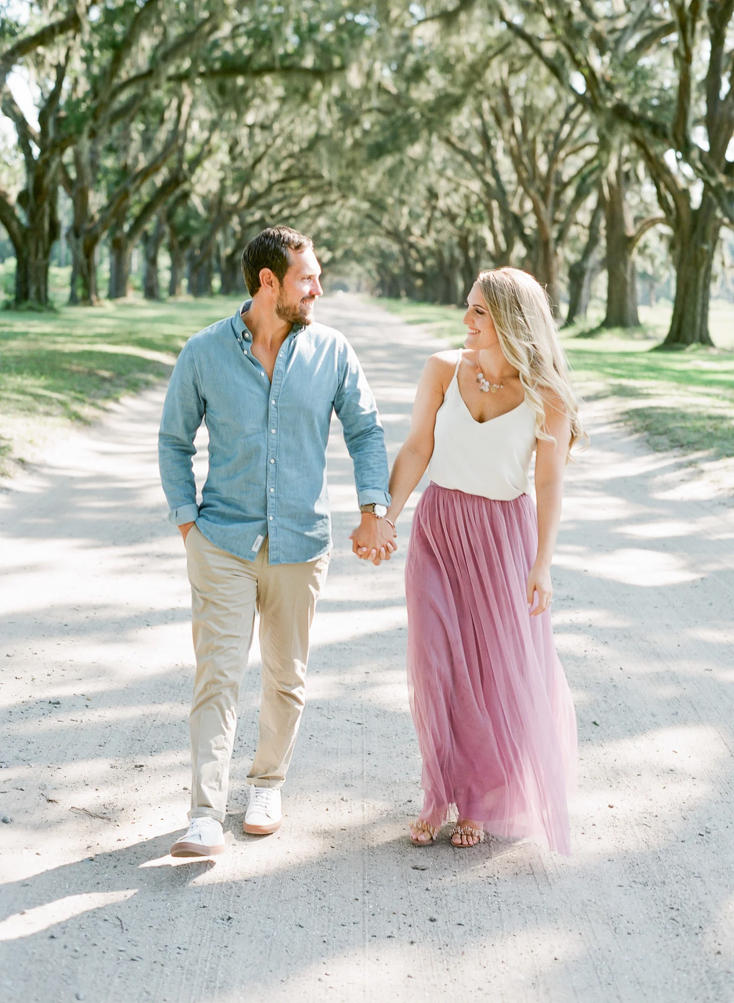 Wormsloe-Savannah-Engagement-Photos-15.jpg