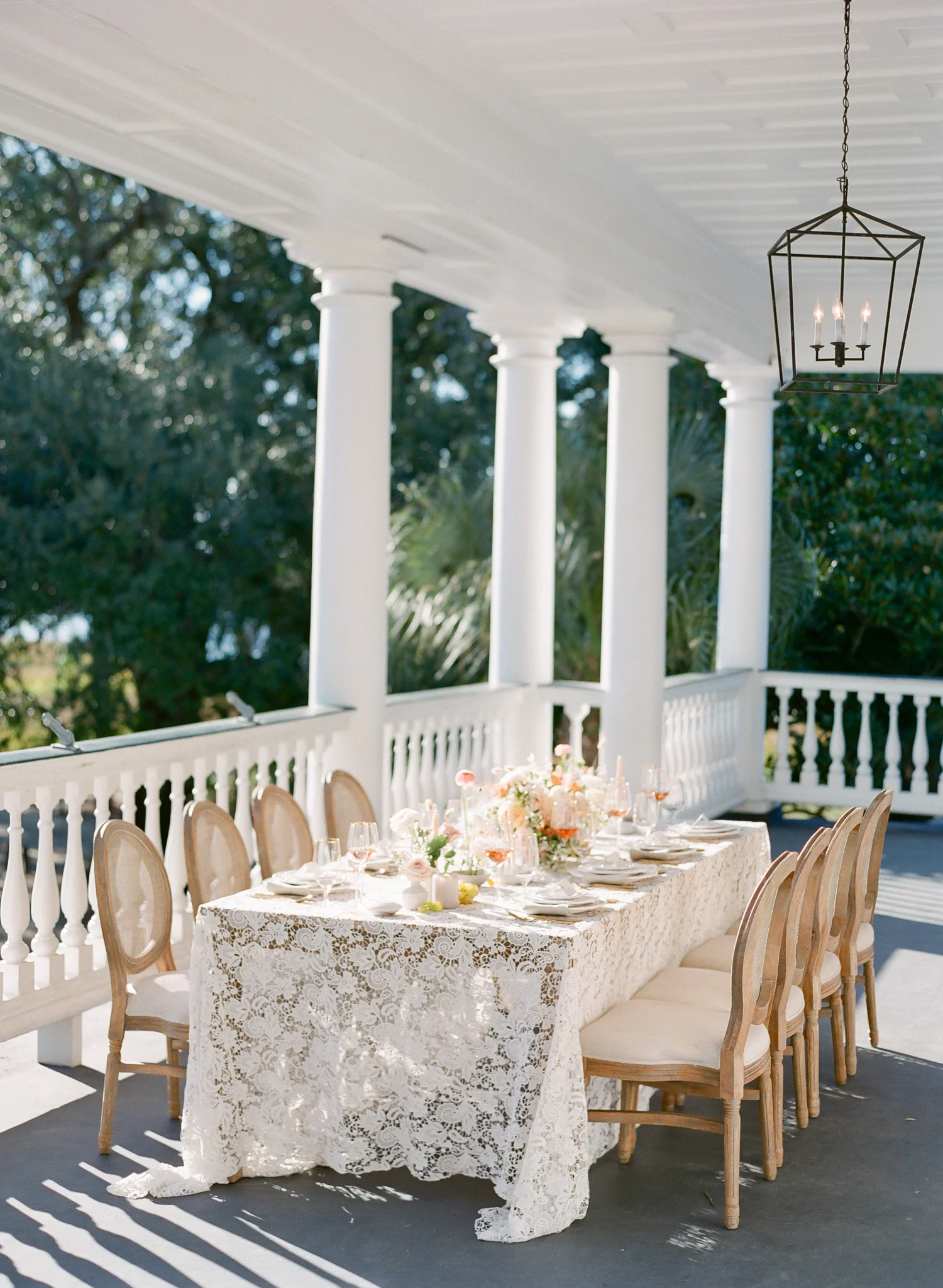 Charleston-Table-Wedding.jpg