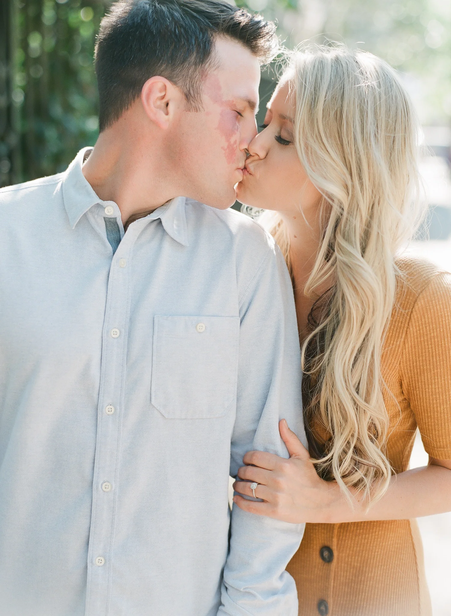 Charleston-Engagement-Downtown-14.jpg