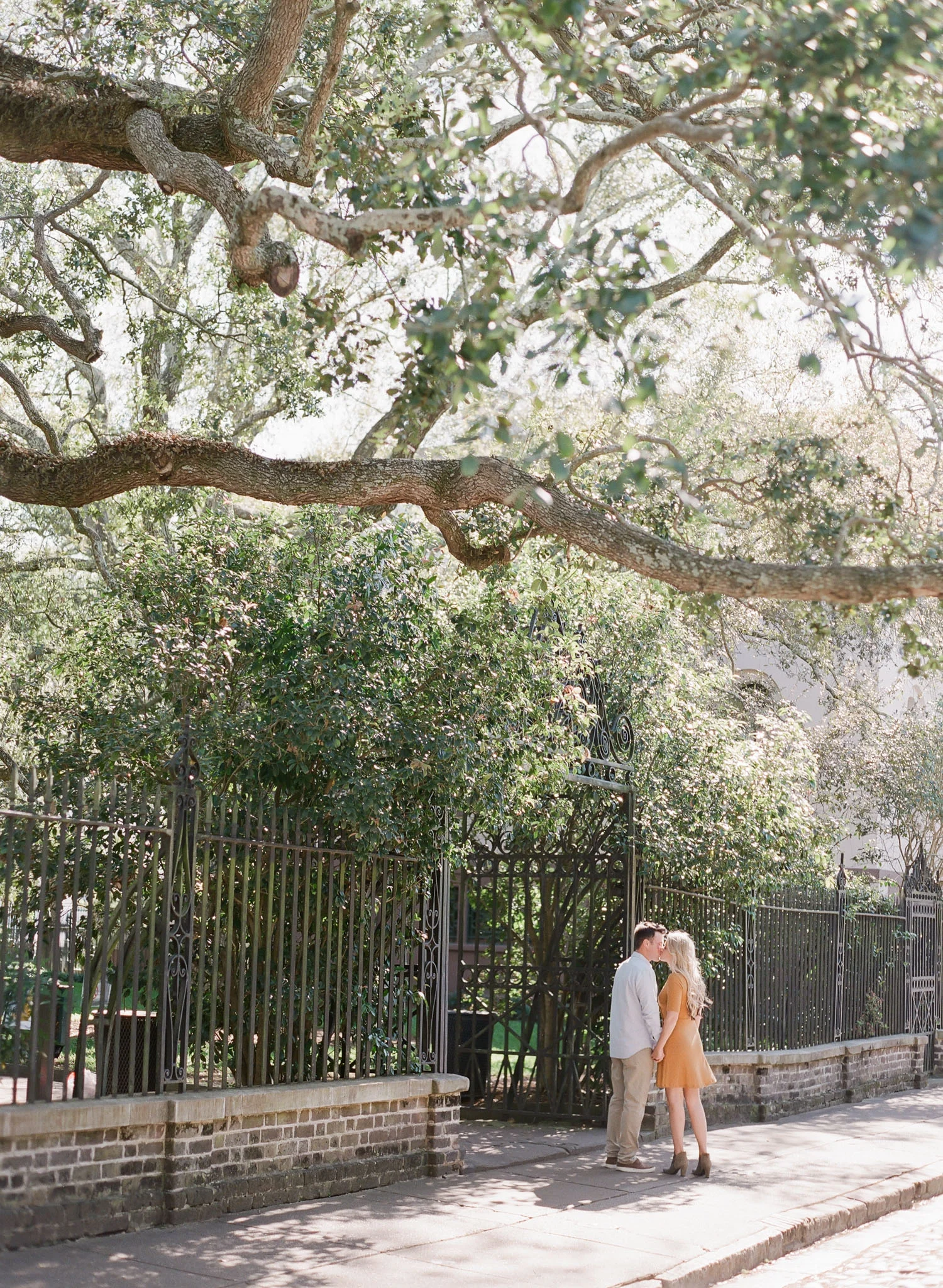Charleston-Engagement-Downtown-22.jpg