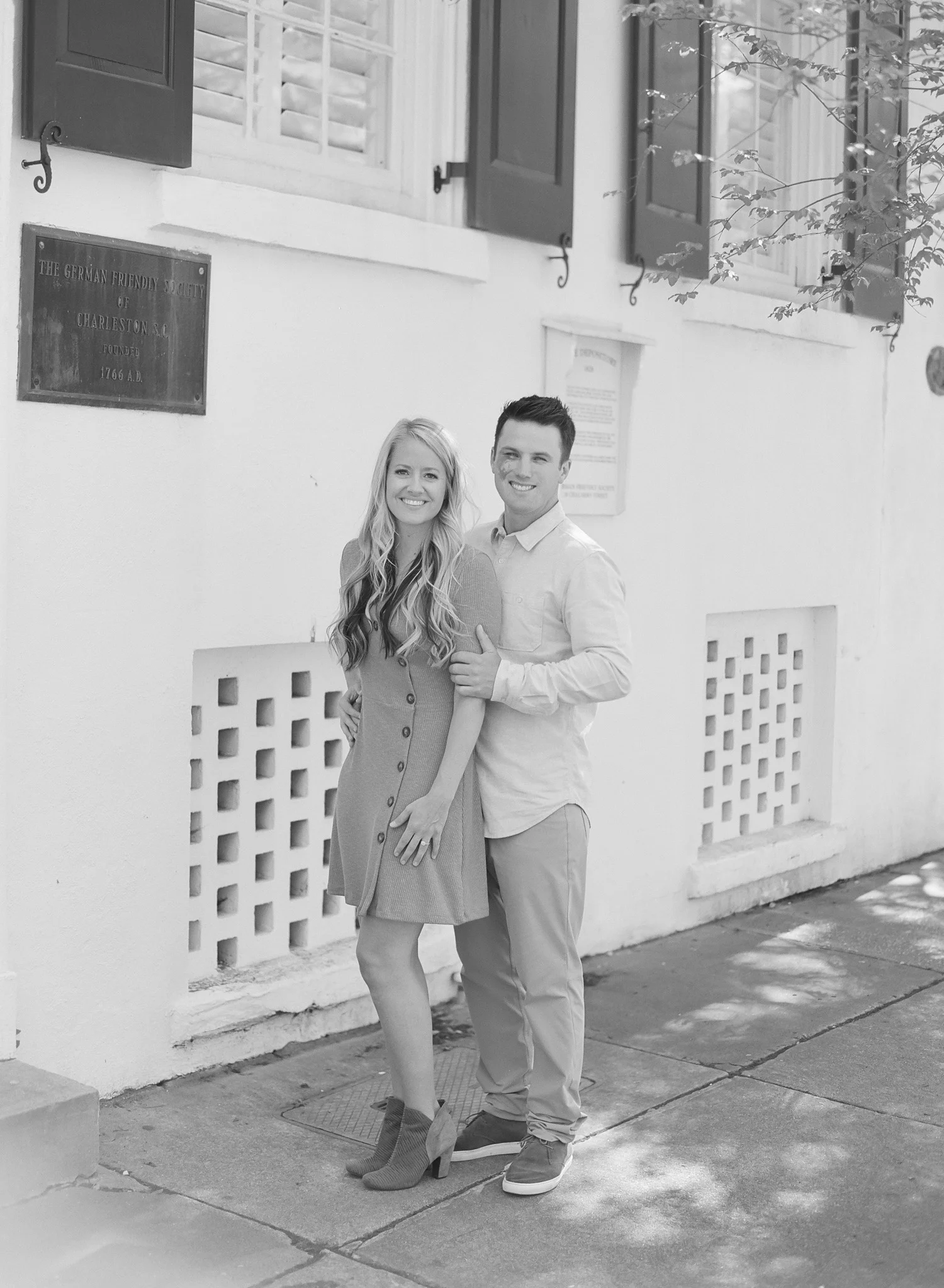 Charleston-Engagement-Downtown-31.jpg