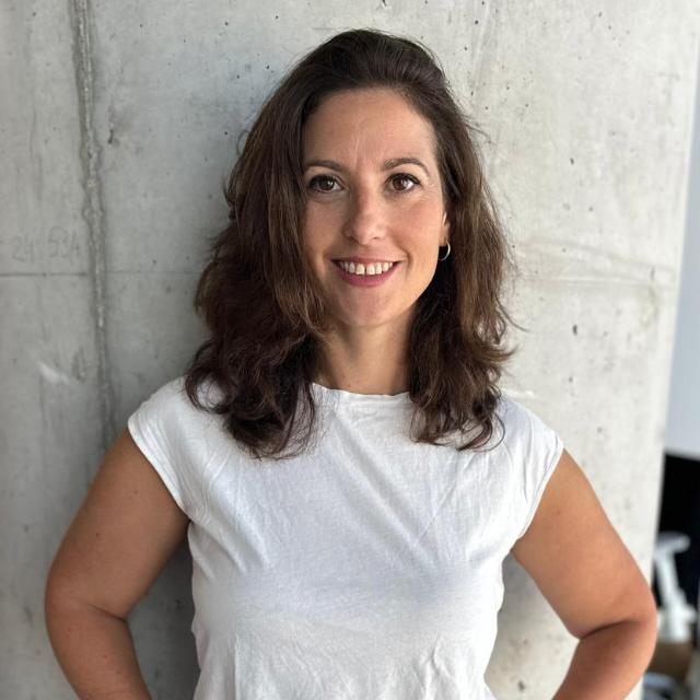    Lara Singer  is a Ph.D. candidate in the Department of Psychology at the Hebrew University of Jerusalem. Her research focuses on the long-term neuropsychological and functional outcomes of pediatric acquired brain injury, with a particular emphasi