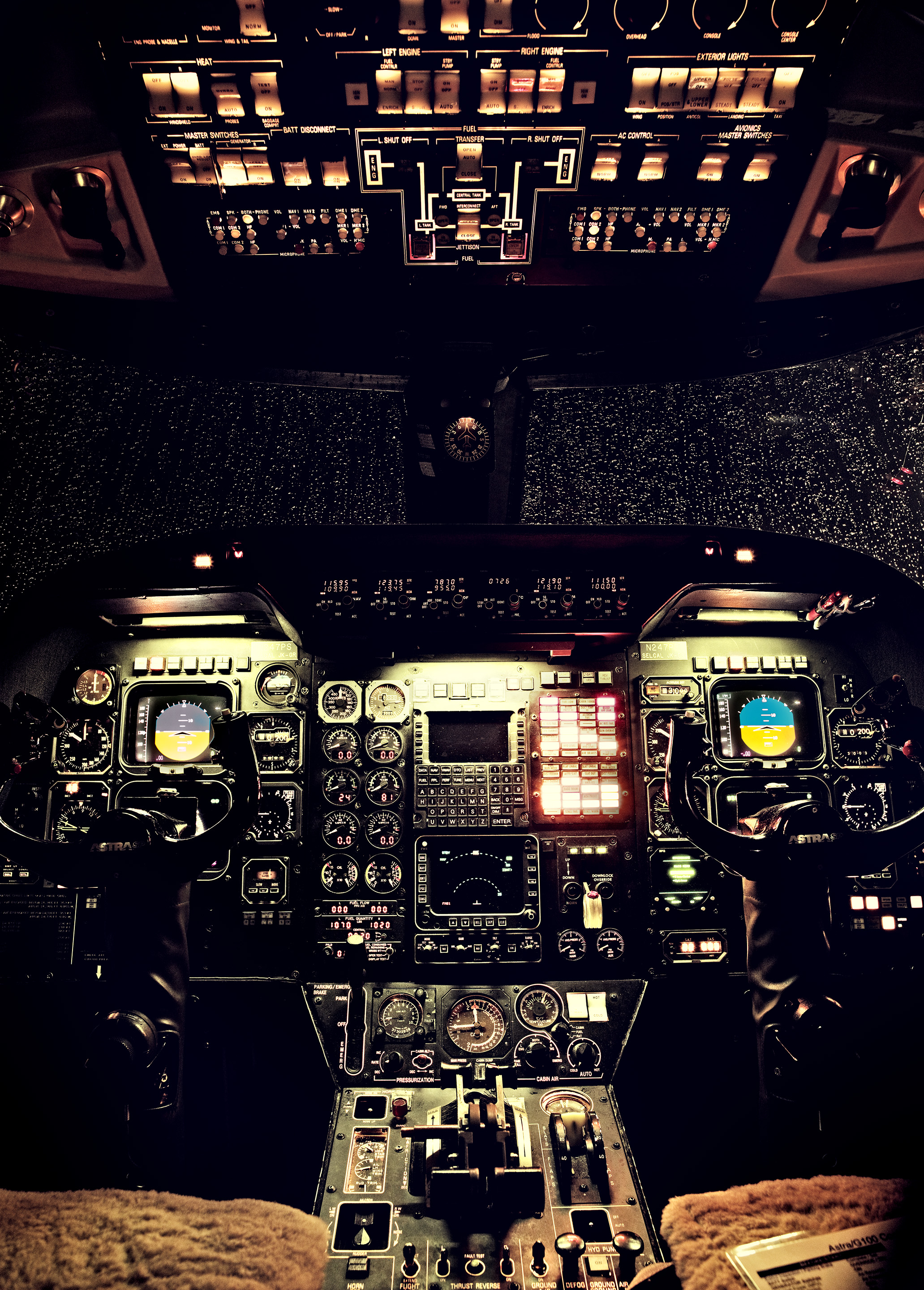 G100_Cockpit.jpg