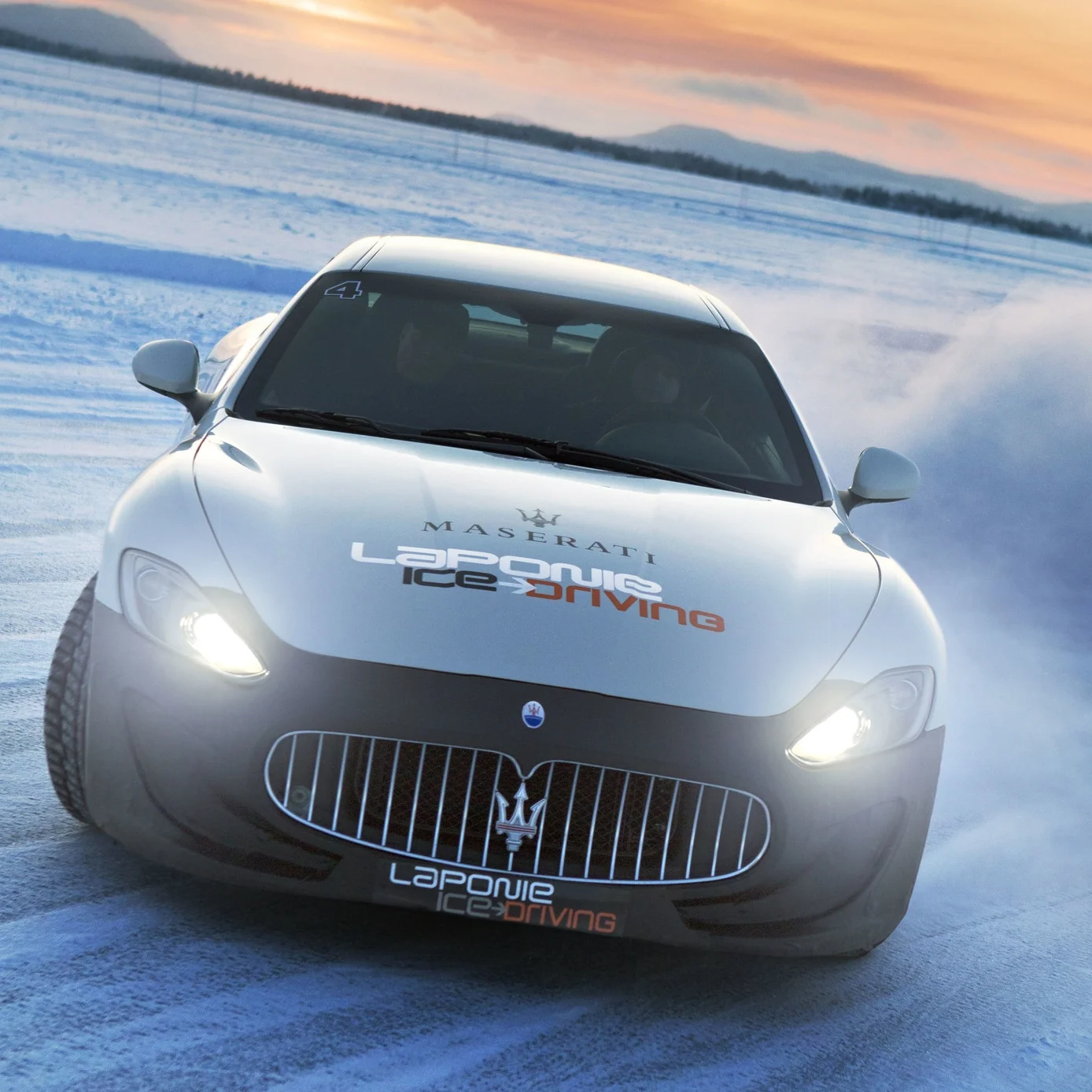 Dut_LaponieIceDriving_Jan2014_0273_CoverOption.jpg