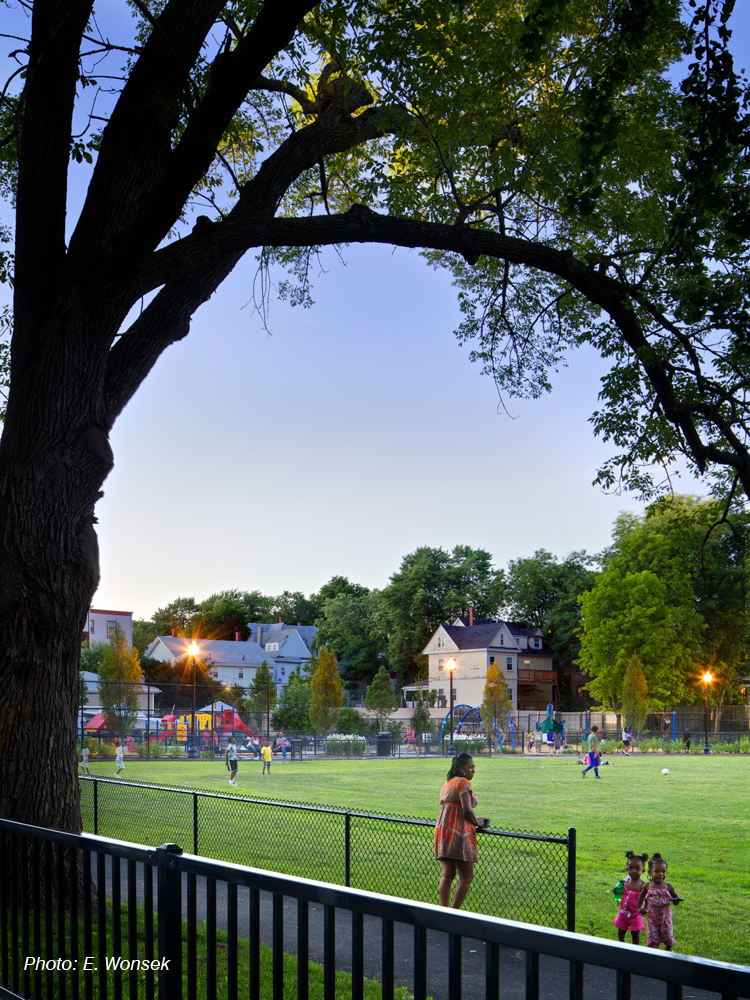  By creating better connections and pedestrian circulation, and adding new lighting, furnishings, two lit basketball courts, and a vibrant new playground and splash pad, CBA's design revitalized this large park, exceeding the community's expectations