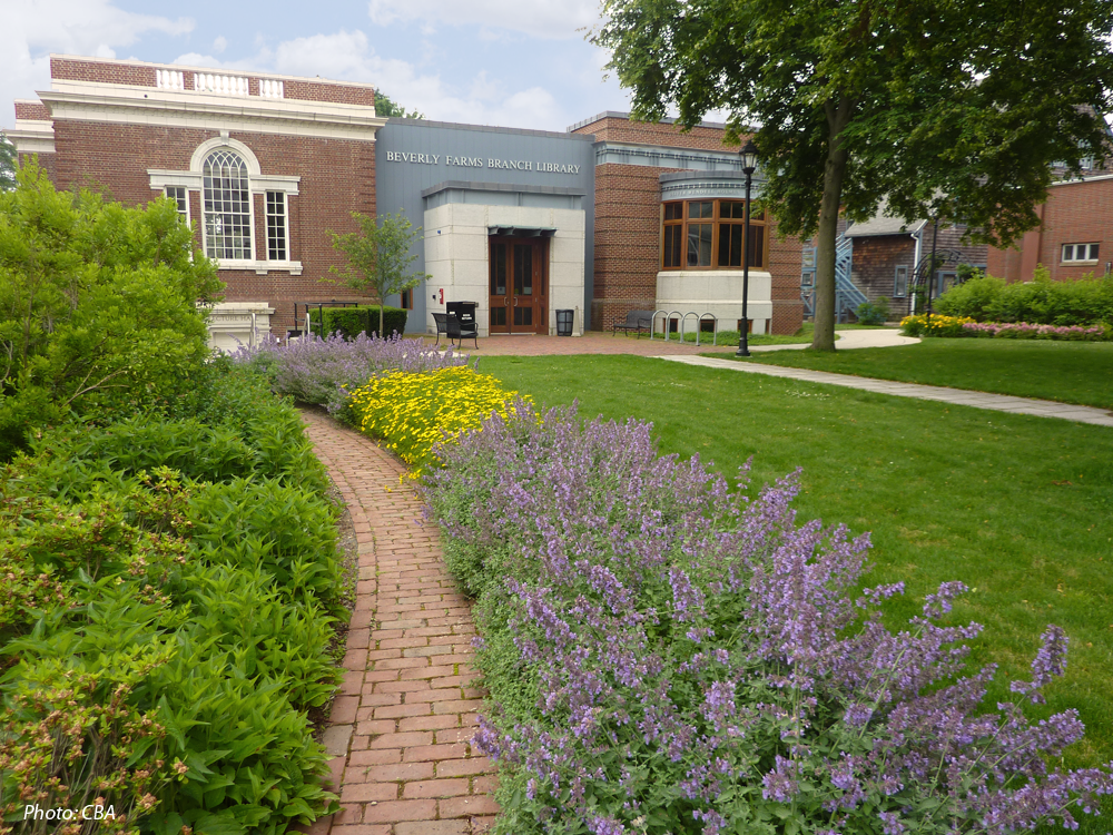  CBA was commissioned by the City to design a new passive park for the Beverly Farms neighborhood, located adjacent to the Beverly Farms Library on land donated to the City by the Loring family. CBA created a park that is integrated with the newly re