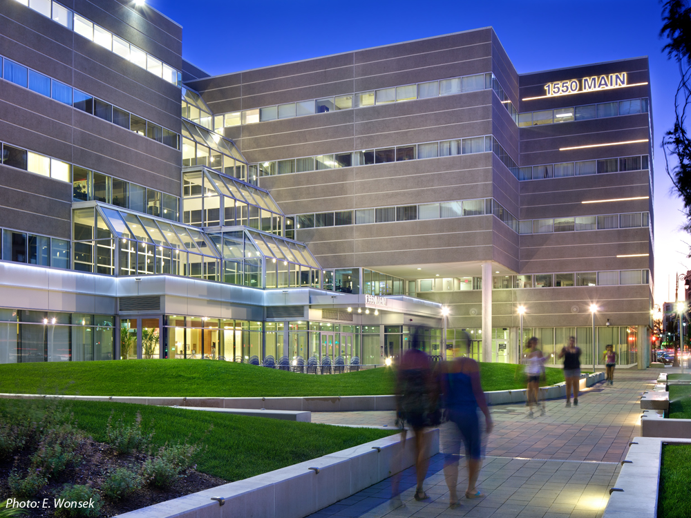  &nbsp;For the conversion of this downtown former courthouse to offices with ground floor retail, it was imperative to have an inviting, dynamic plaza that improved curb appeal and circulation. The design was constrained by an existing underground ga