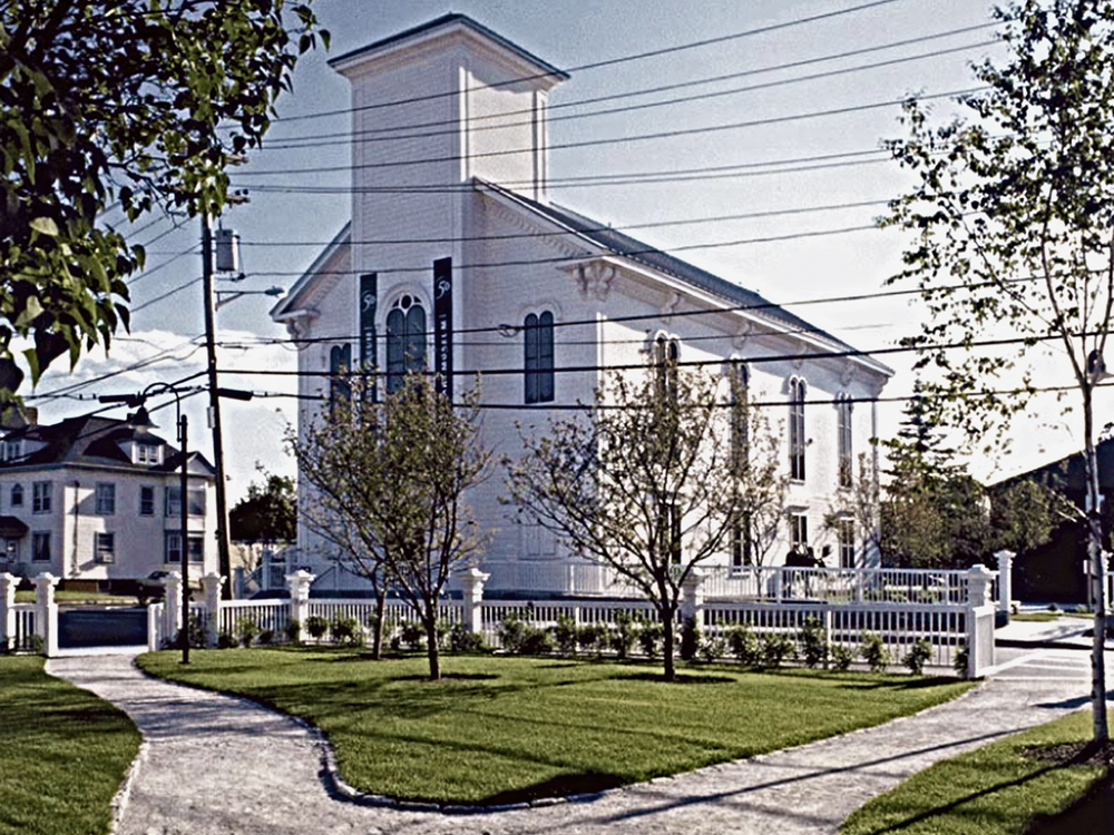 The Wyeth Family chose The Farnsworth Art Museum to house its Maine-related paintings and archives. In response to this enormous gift, The Museum renovated the former Pratt Memorial Church into exhibit space and built a new 9,000-square-foot wing to house the archival material. The new construction presented the Farnsworth with the opportunity to redesign its campus, and they selected CBA to accomplish this task.