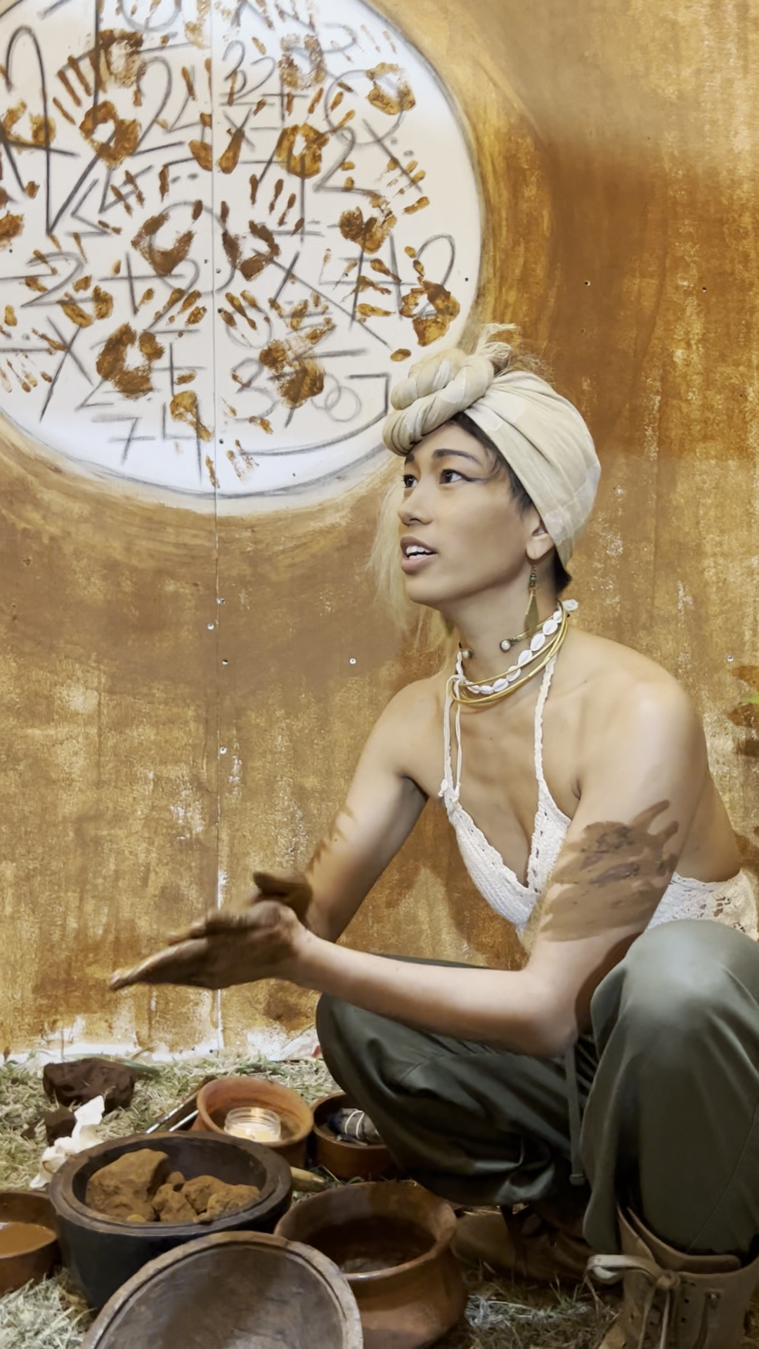 mud mural still_1.47.3.PNG