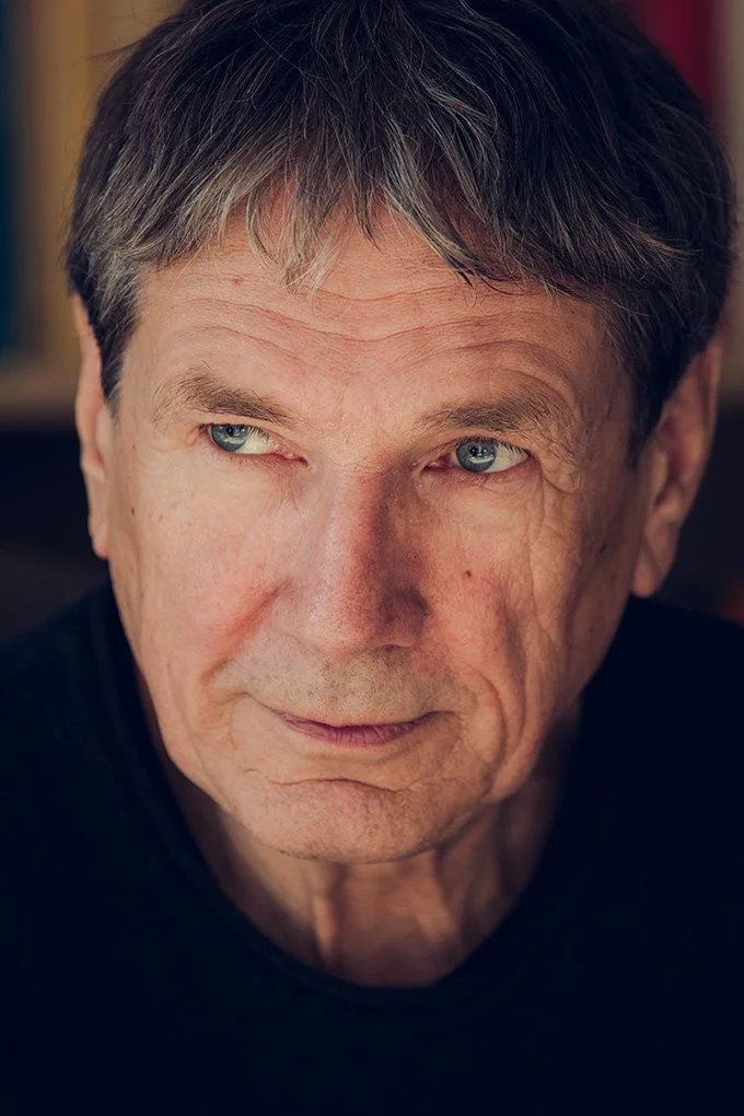 Der Schriftsteller Harald Jähner, fotografiert in seinem Haus in Panketal.  Für den Observer.