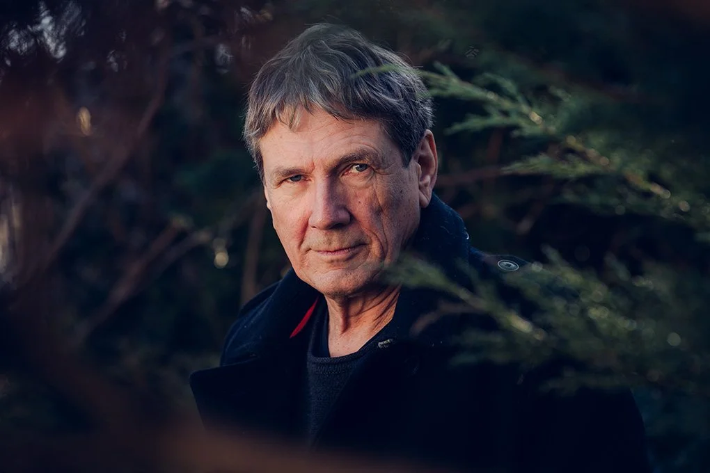 Der Schriftsteller Harald Jähner, fotografiert in seinem Haus in Panketal.  Für den Observer.