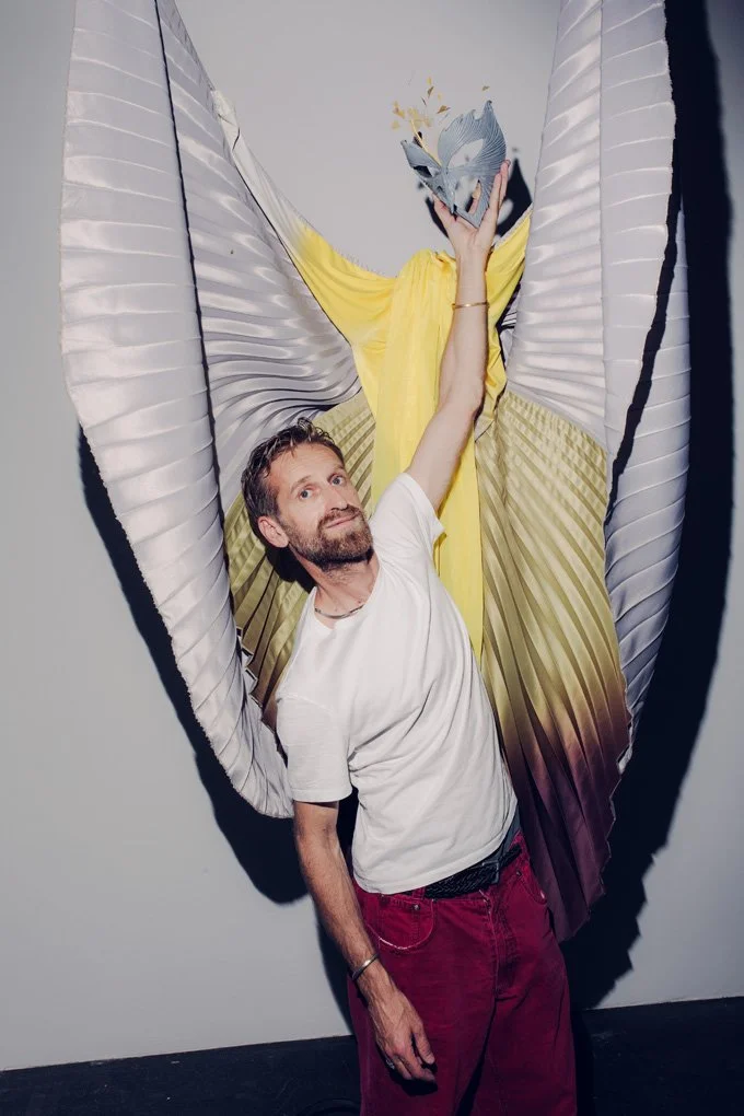  Petrit Halilaj is a Kosovar visual artist, living and working among Germany, Kosovo, and Italy. For ART magazine I had the chance to meet him for a quick and fun photo shoot @ Hamburger Bahnhof in Berlin, where he prepared for his upcoming exhibitio