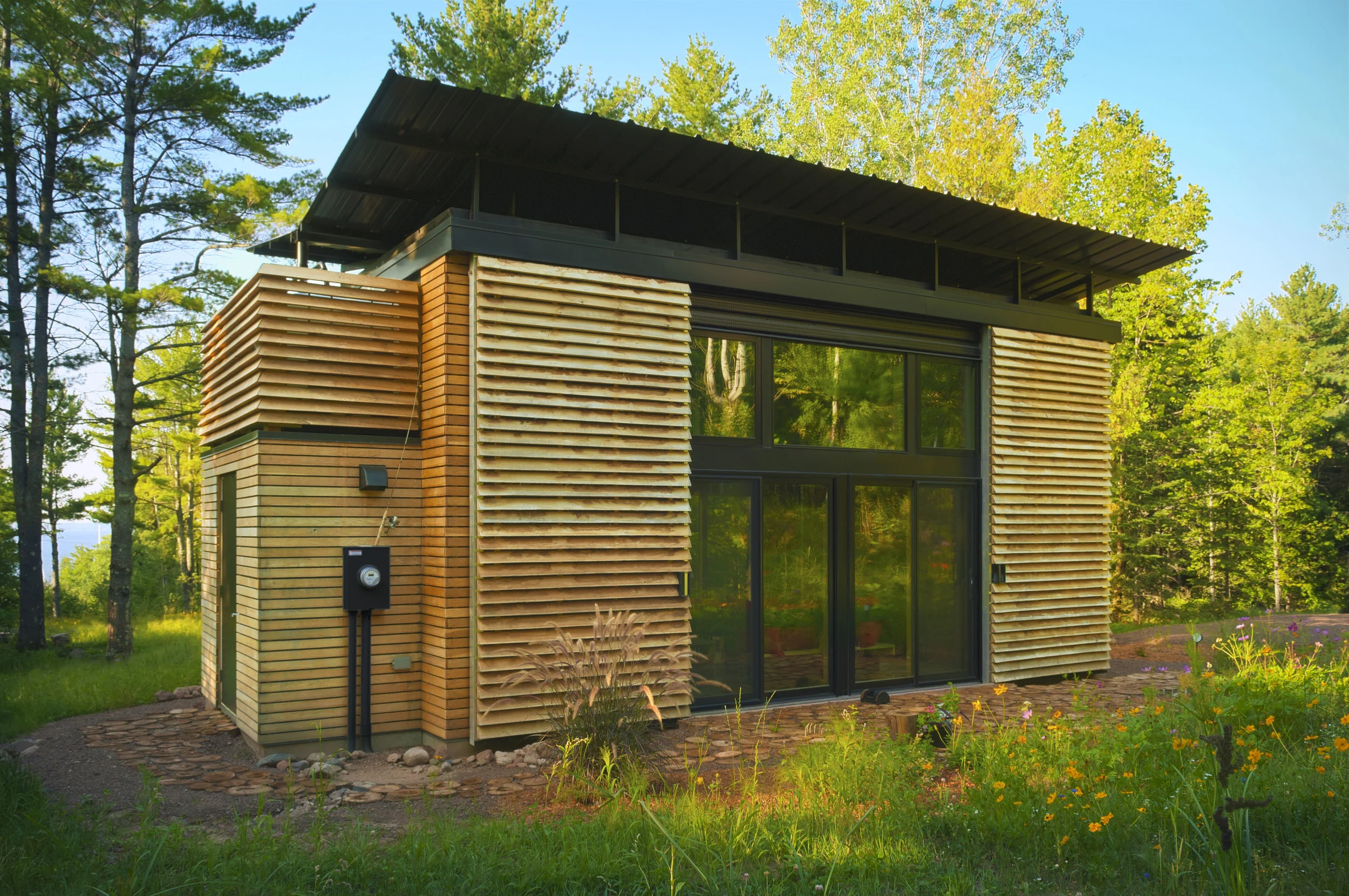 EDGE5712_ExteriorNW-Summer-G copy.jpg
