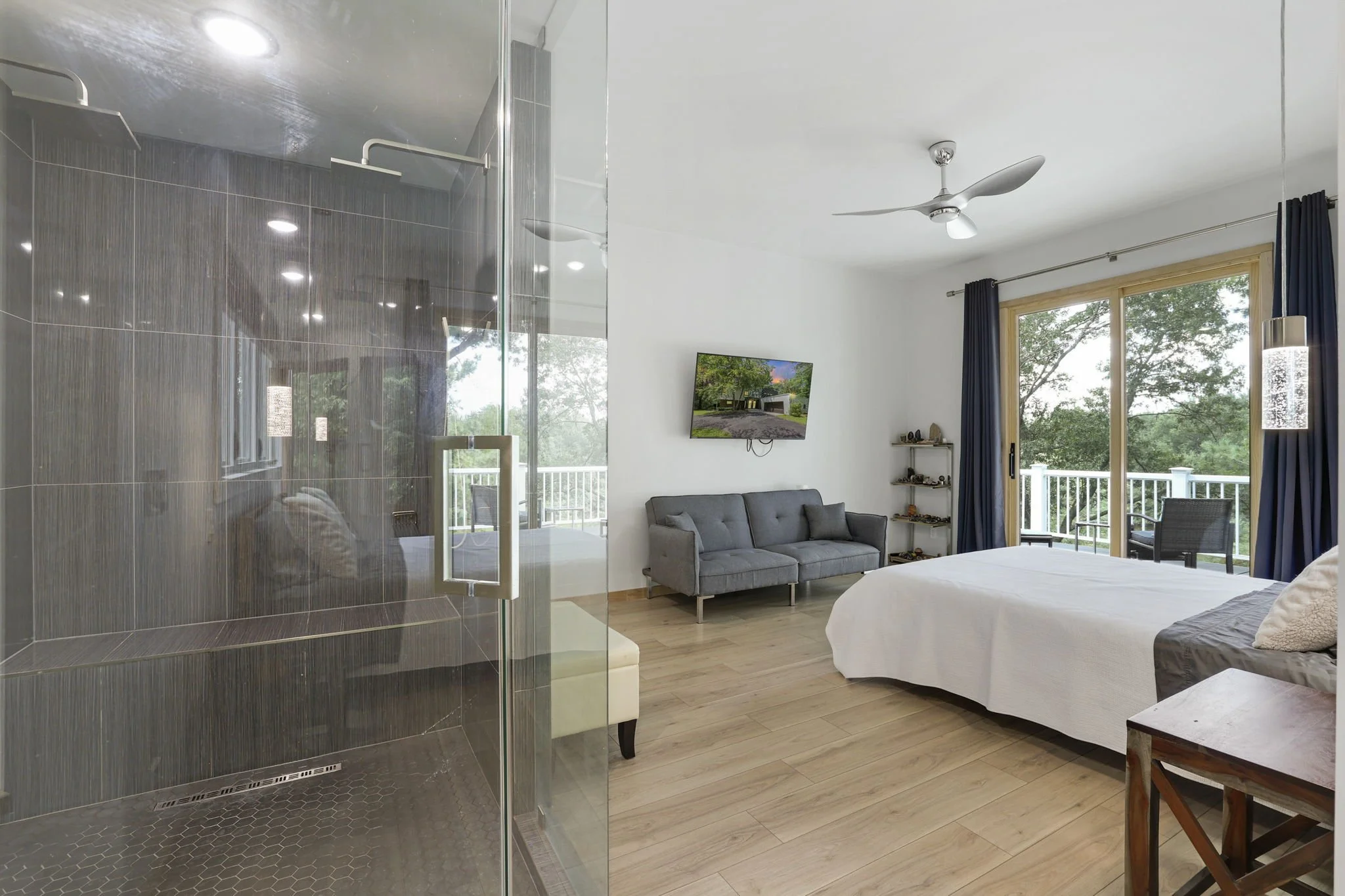 55-web-or-mls-2131 River Bend Rd - 62.jpg