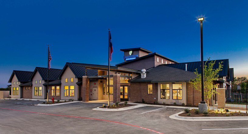 This latest greenfield development of the Carpe Diem Preschool expands the Dallas-Fort Worth Based school into Central Texas. Carpe Diem models the concept of school as a community; a collection of learning spaces aggregated around a KIVA gathering h