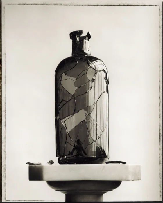 S09_Bottle#4 .jpg