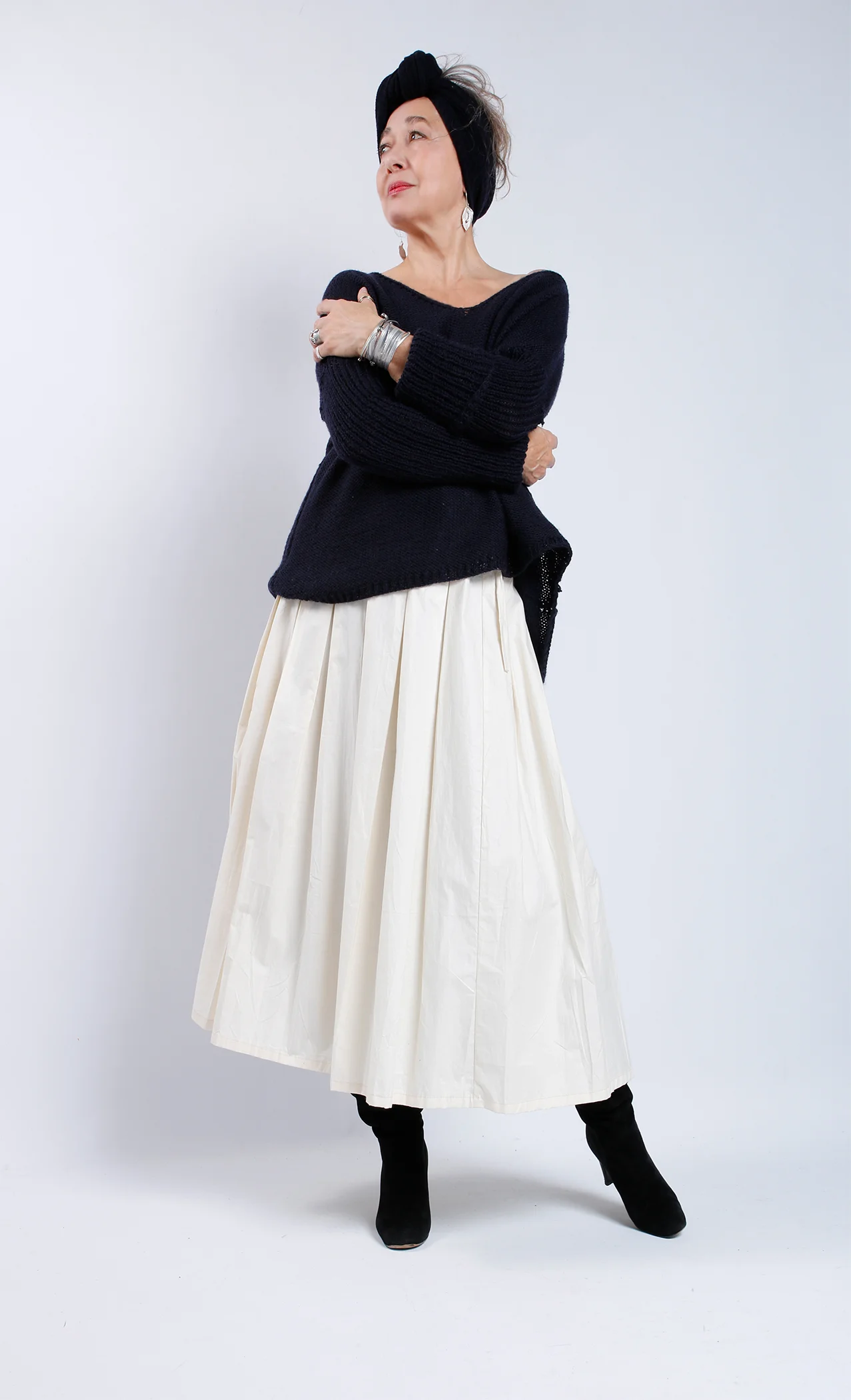 BEBE-SQ-KNIT-1.jpg