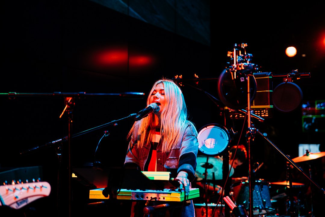 'live at 837'